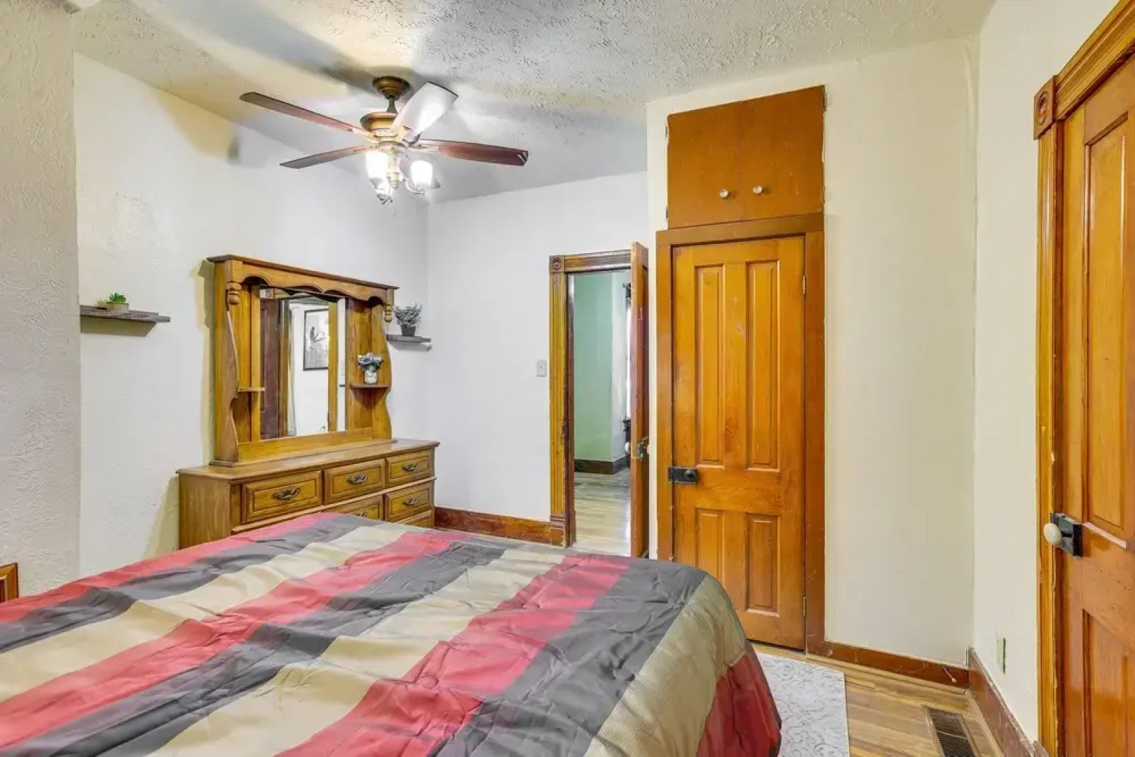 3 Mi to Golf - Beatrice Vacation Home!