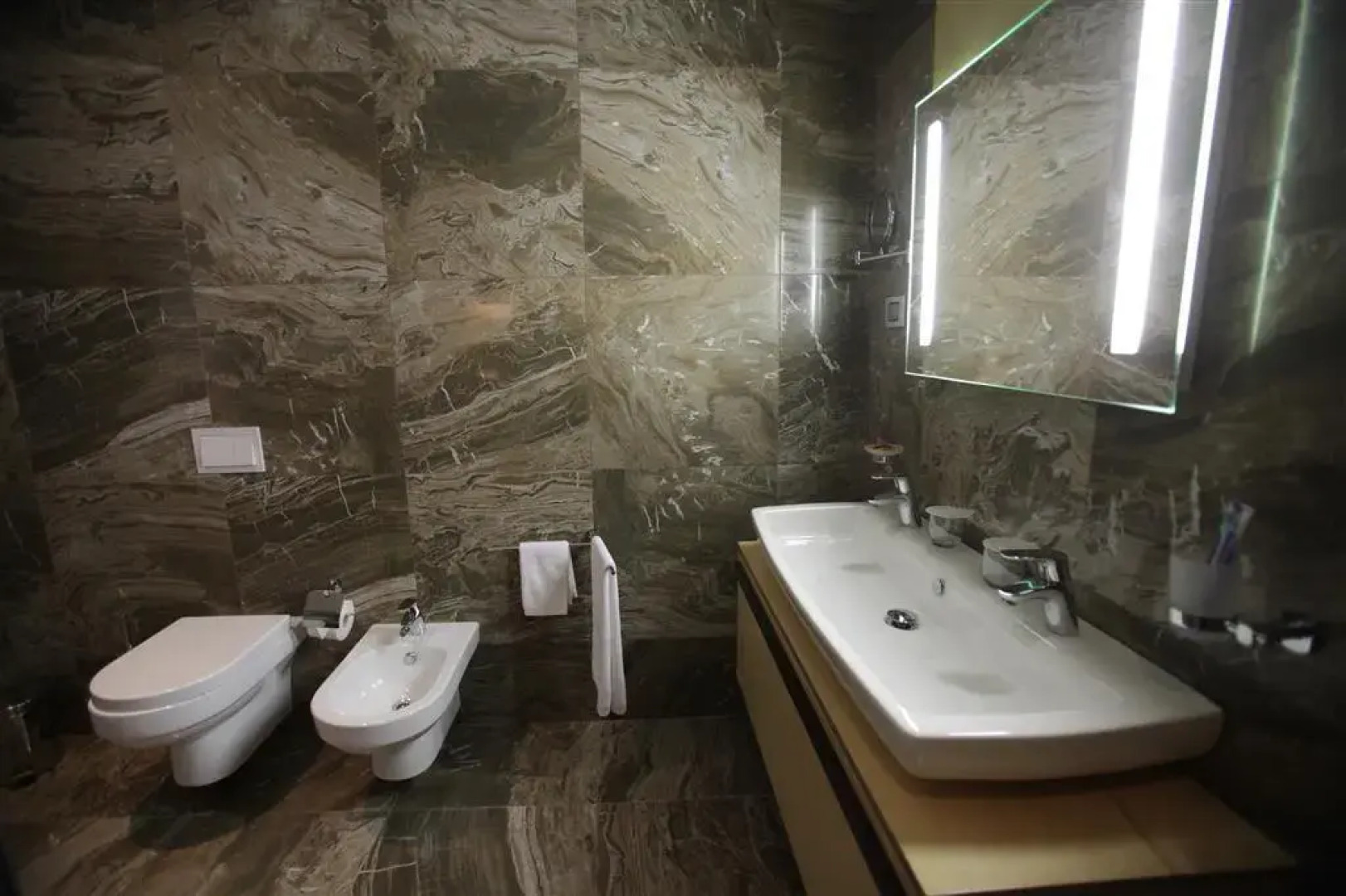 Best Western Ark Premier Hotel