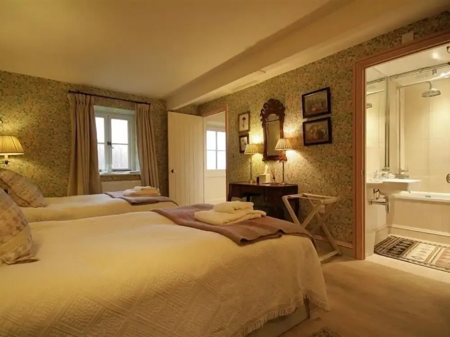 Thorndale Farm Barn Stable Cottage