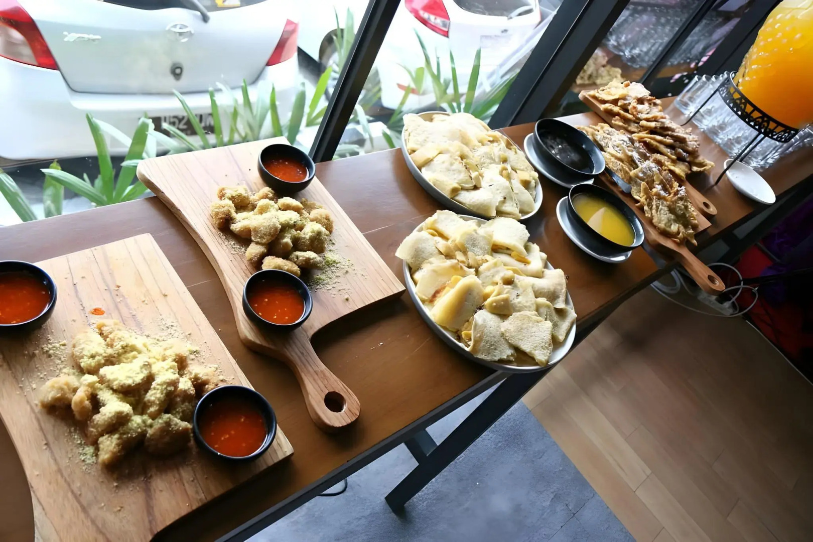 Cleo Hotel Jemursari