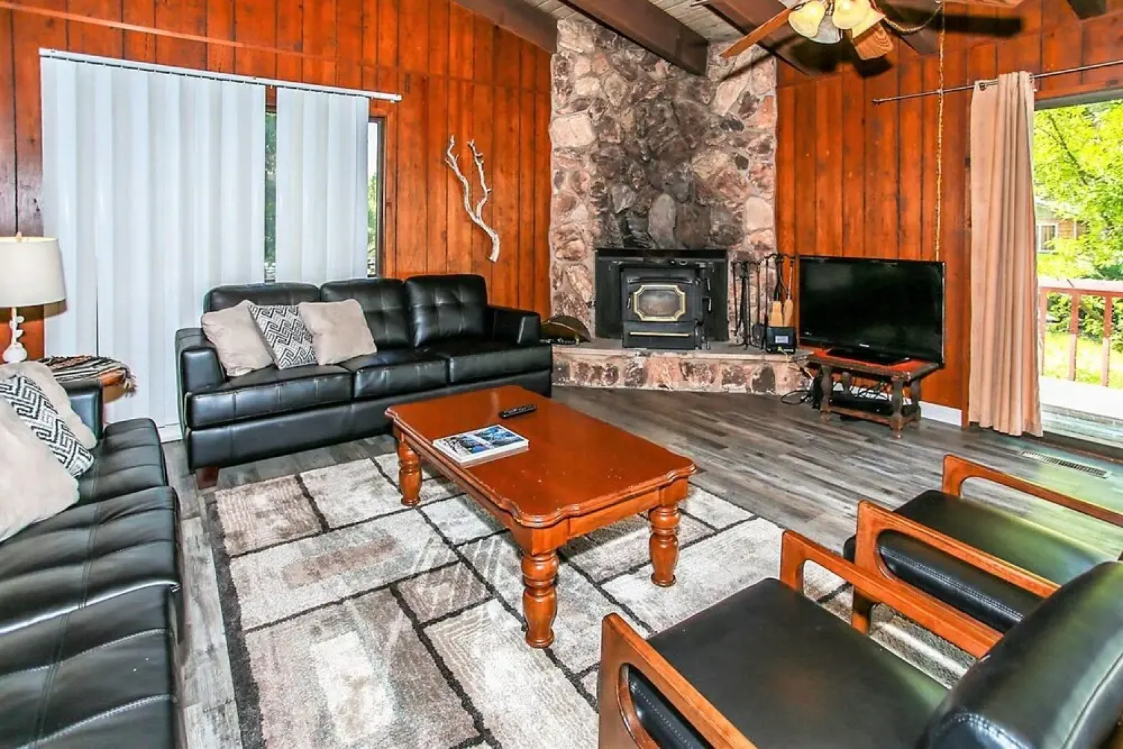 Lakeview Fishing House - 121 by Big Bear Vacations