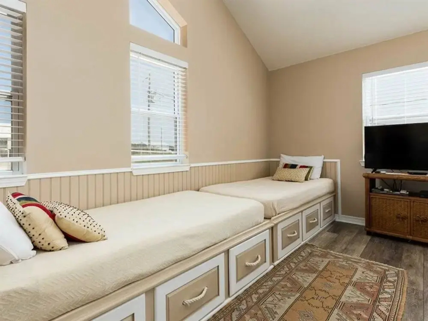 BayWalk by Meyer Vacation Rentals