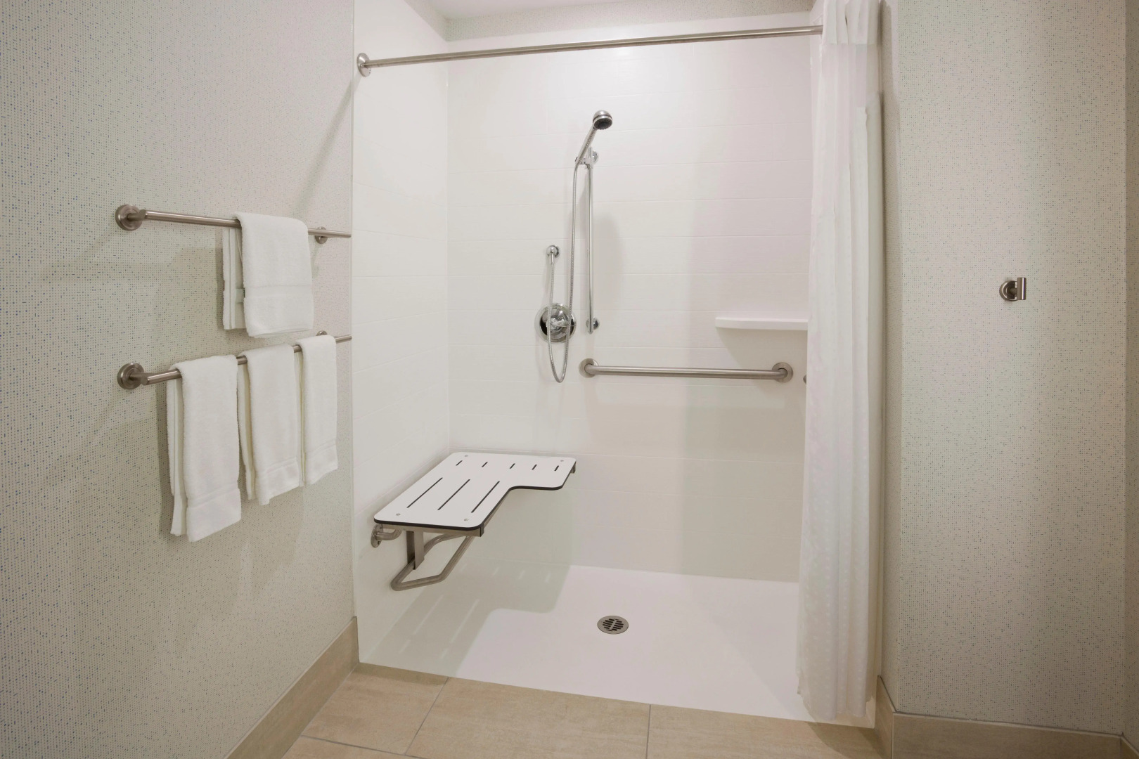 Holiday Inn Express & Suites Minneapolis – West End by IHG