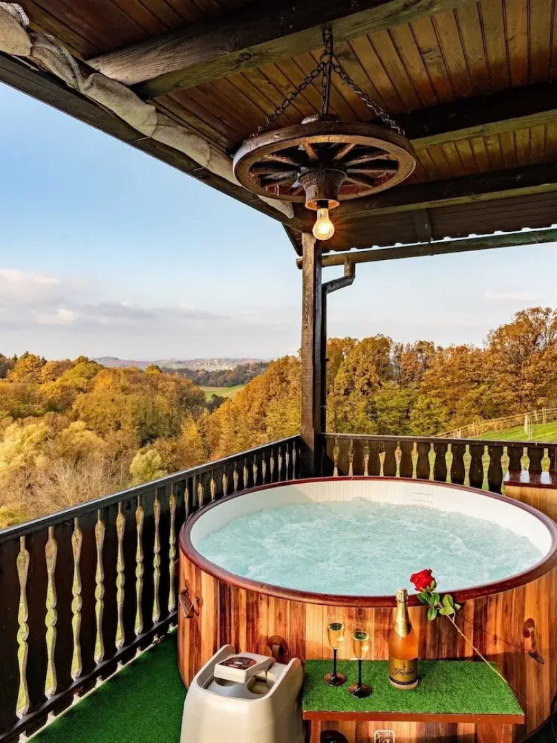 San Vinogradara - One Bedroom Holiday Home With Hot Tube