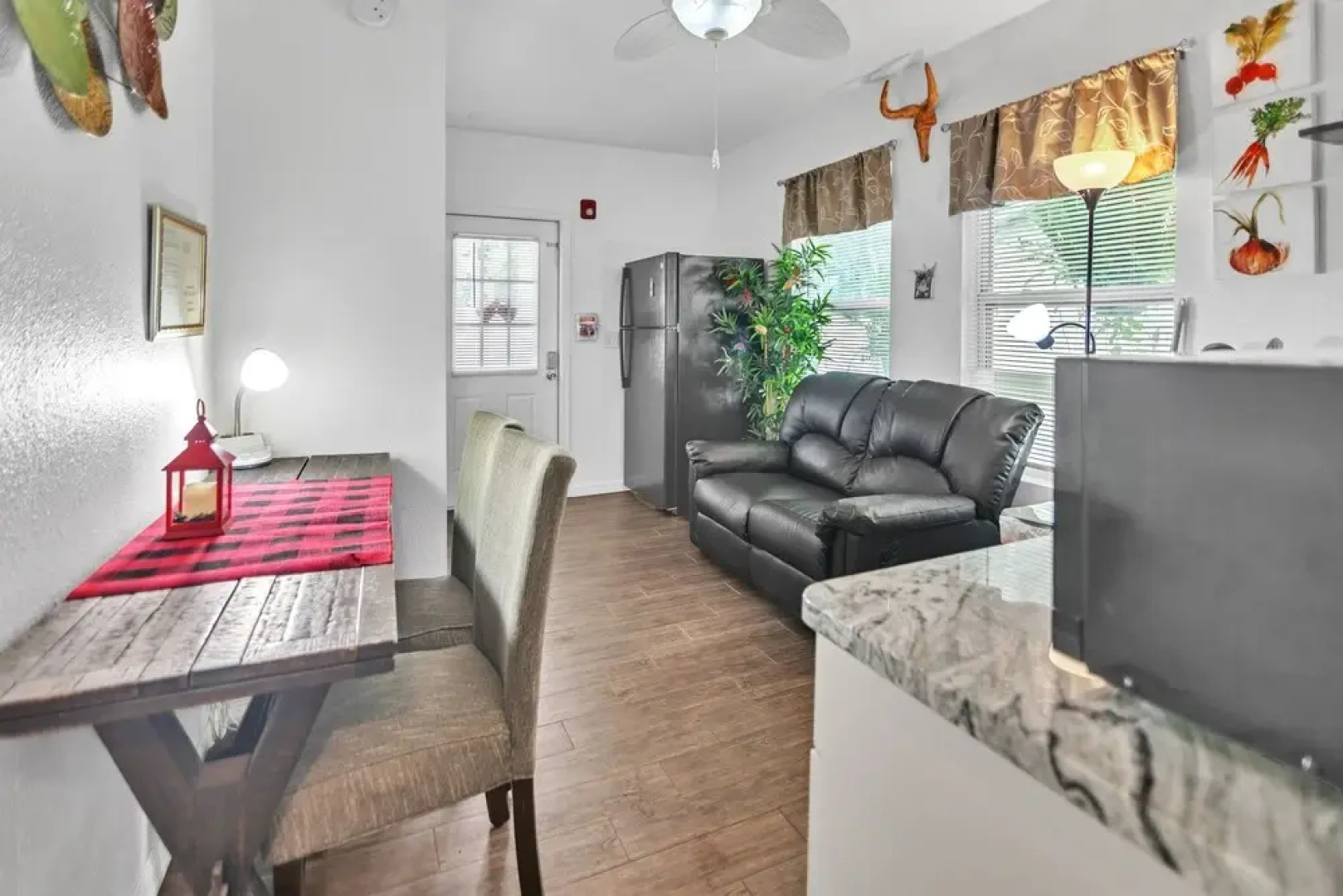 Spacious And Private Tampa Retreat 1 Bedroom Condo by Redawning