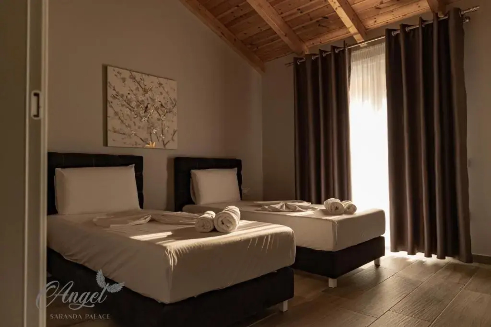 Angel Saranda Palace