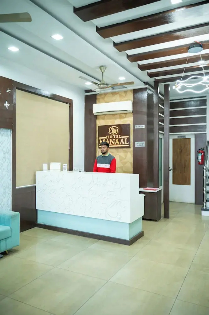 Hotel Manaal Pithampur