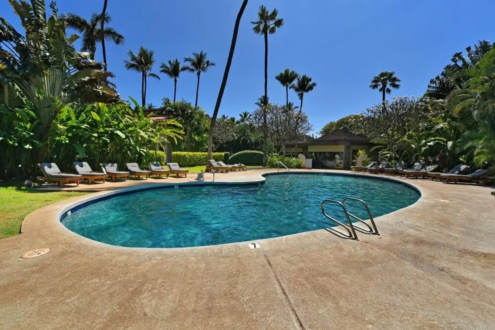 Aina Nalu K203 in Lahaina, Lahaina