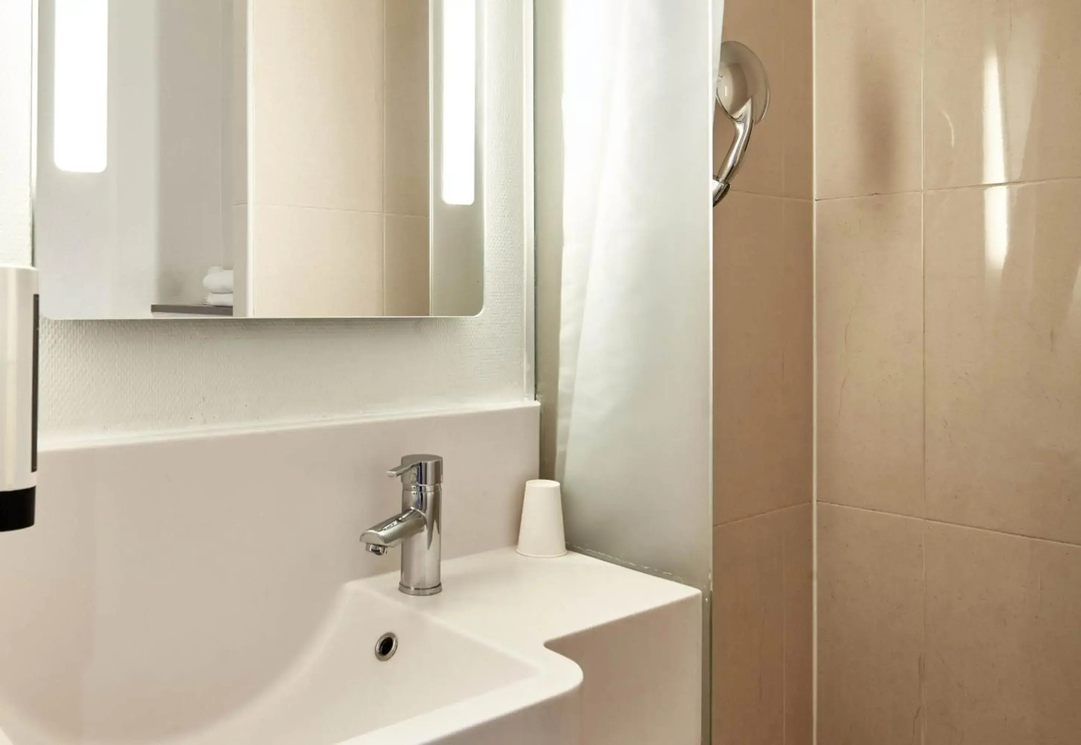 B&B HOTEL Paris Saint-Denis Pleyel