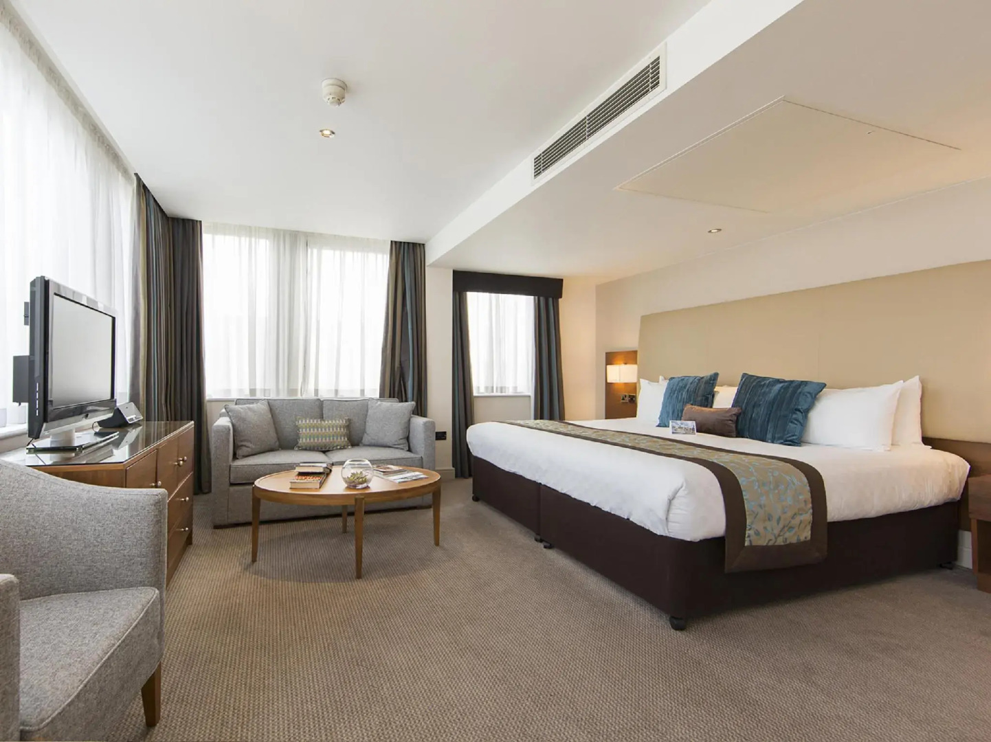 Thistle Trafalgar Square Hotel