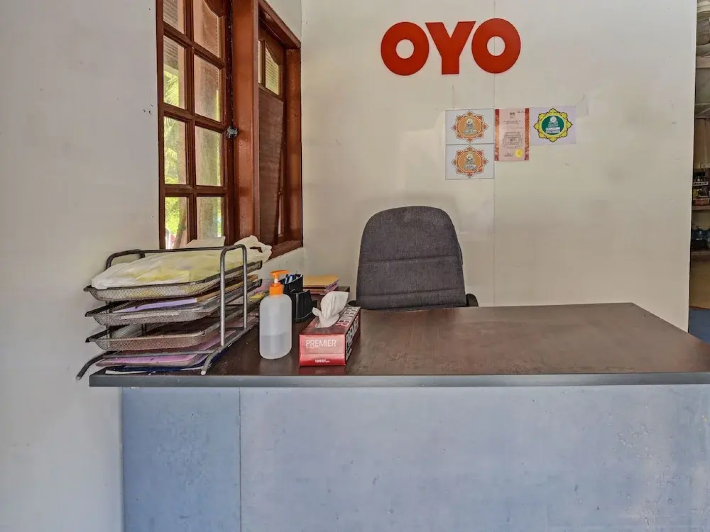 OYO 90278 Redzwan's Beach Resort