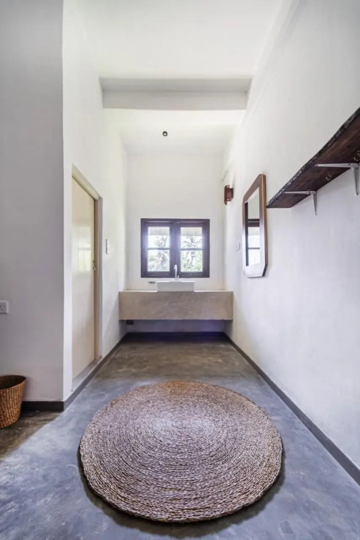 Chandima Beach Waver