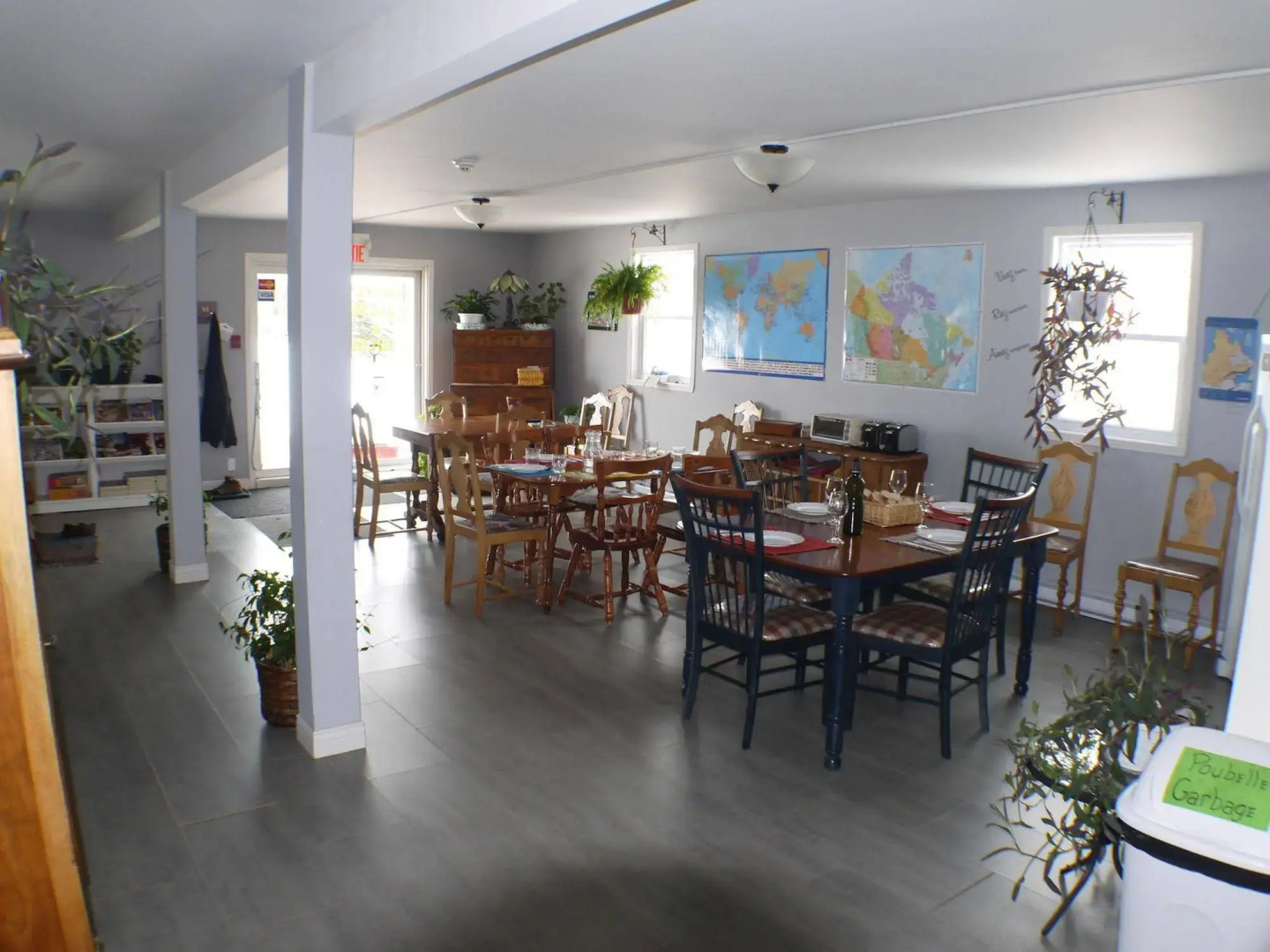 Auberge Jeunesse LouLou's Backpacker Hostel