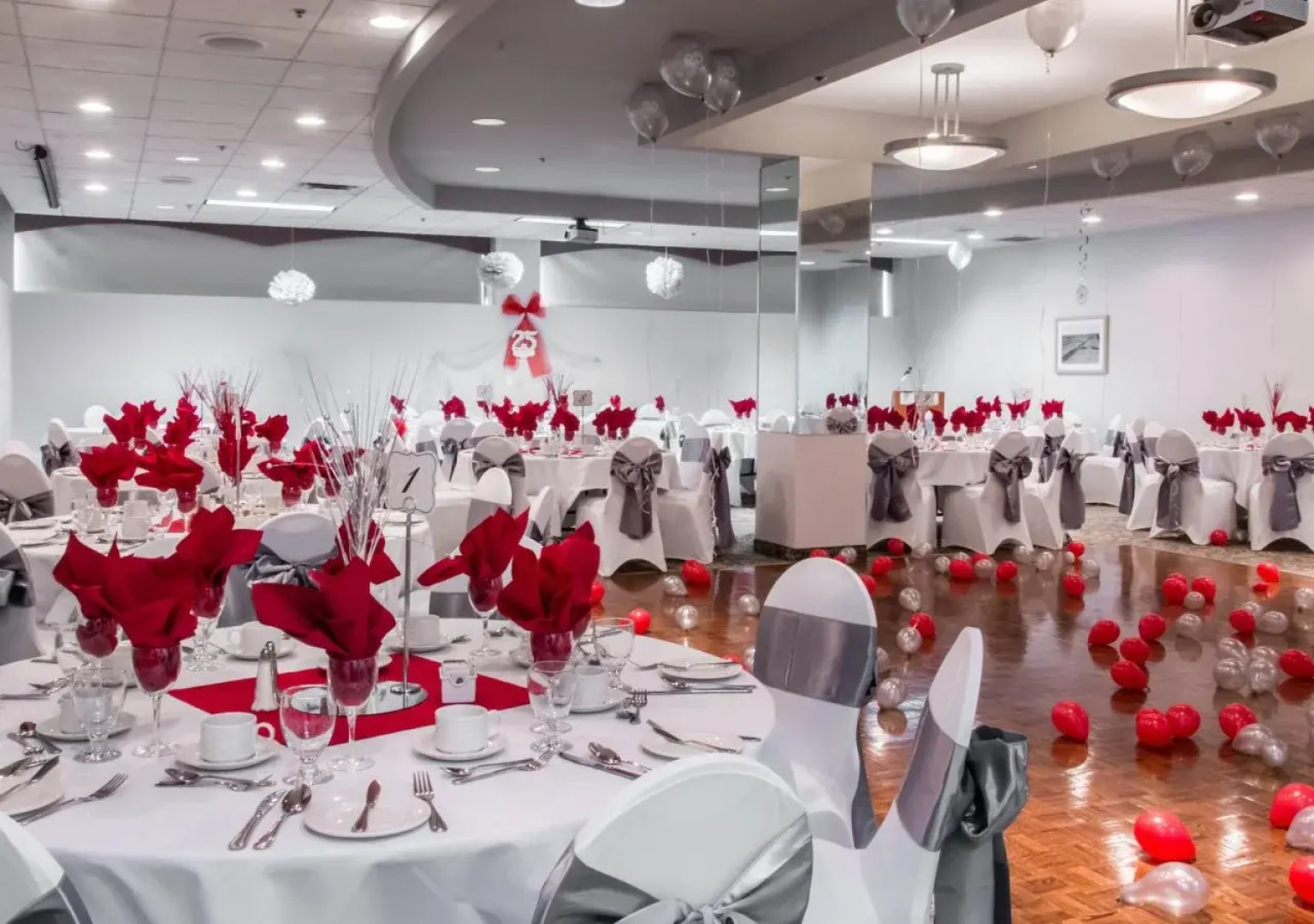 Clarion Hotel & Suites