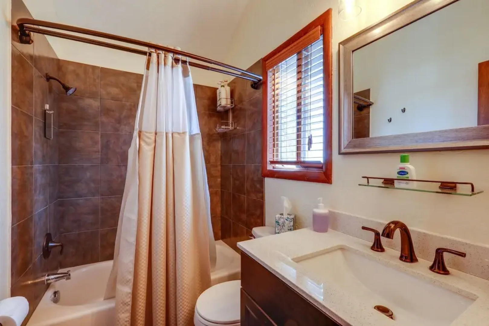 Flagstaff Home w/ EV Charger, 10 Mi to Downtown