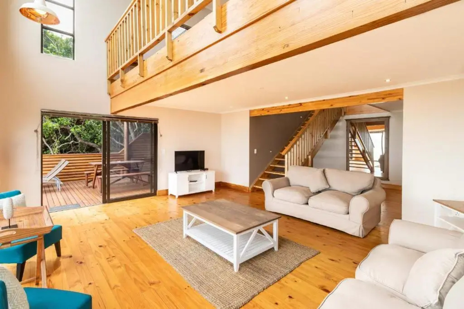 Boardwalk Lodge - self-catering