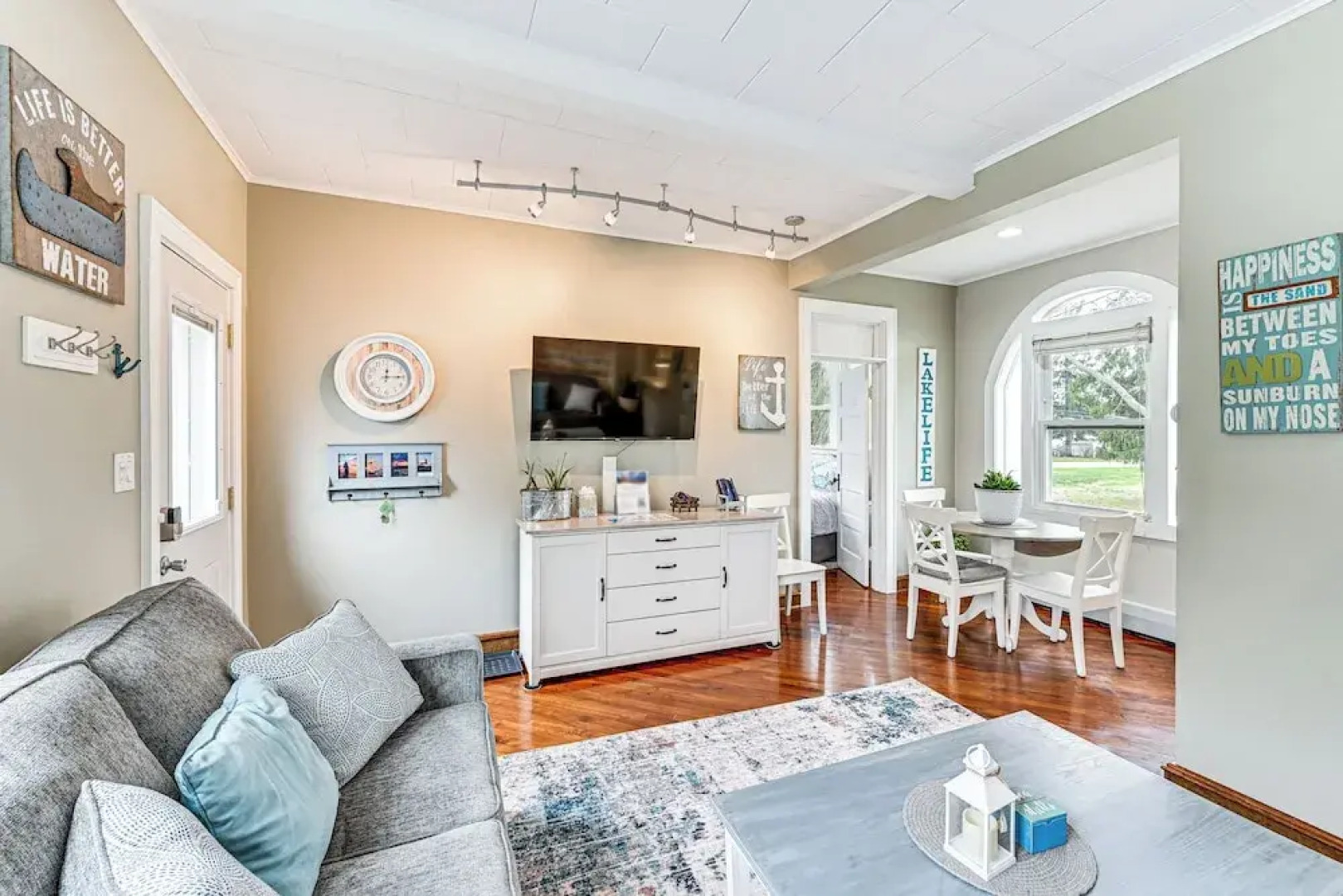 1/2 Mi to Beach & Lake Michigan: Condo w/ Pool!