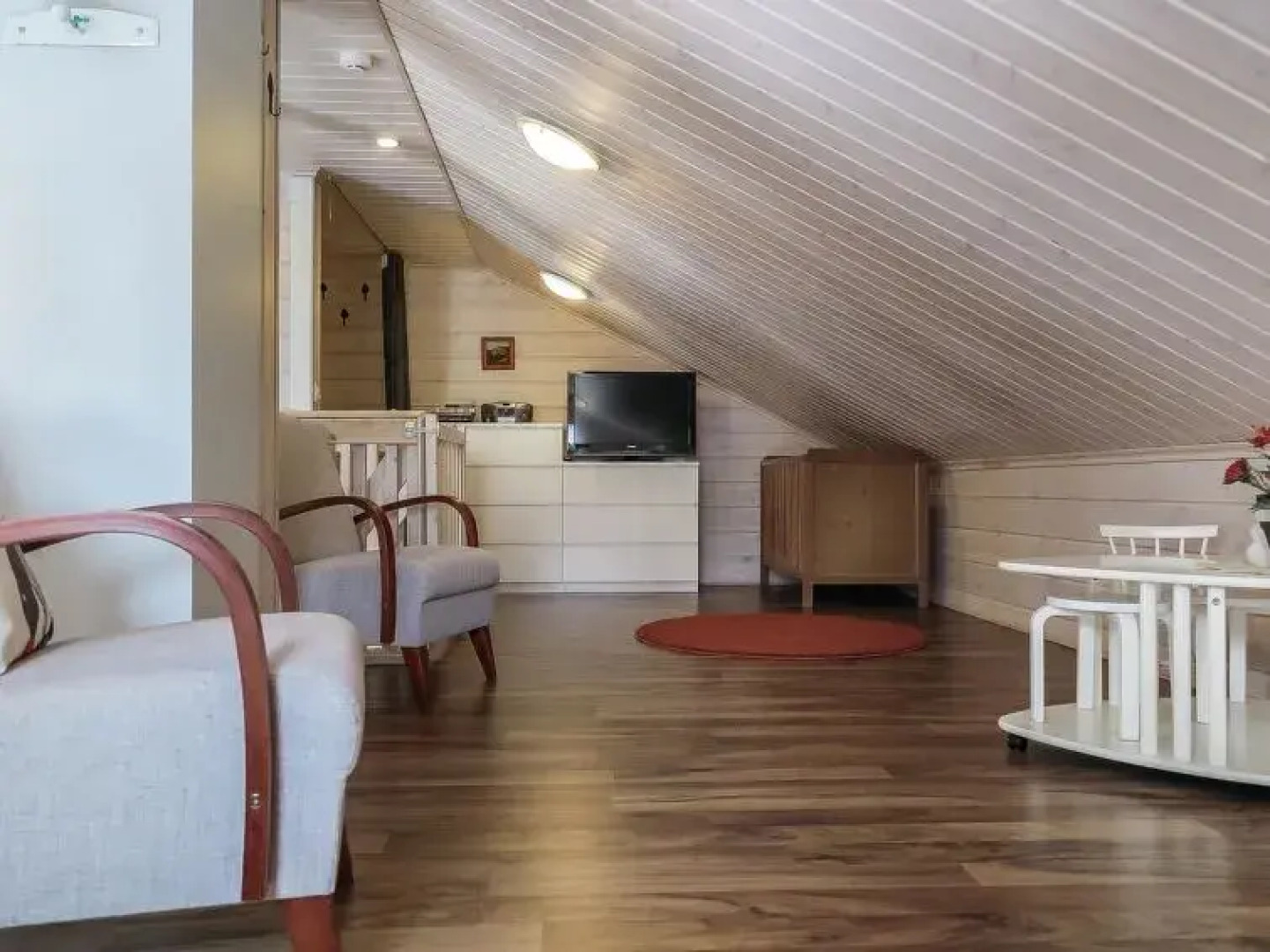 Holiday Home Aihki a