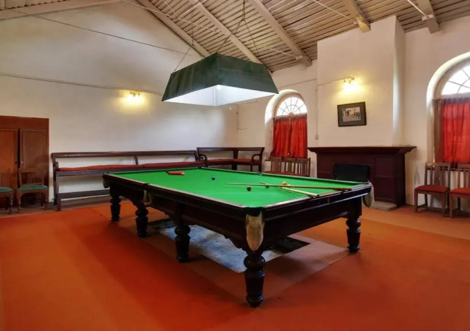 Chevron Ranikhet Club