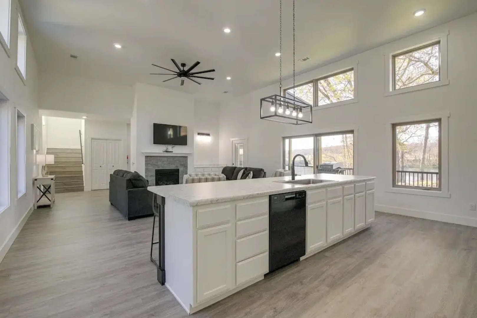 Pet-friendly Cotter Retreat w/ Deck & Gas Grill!