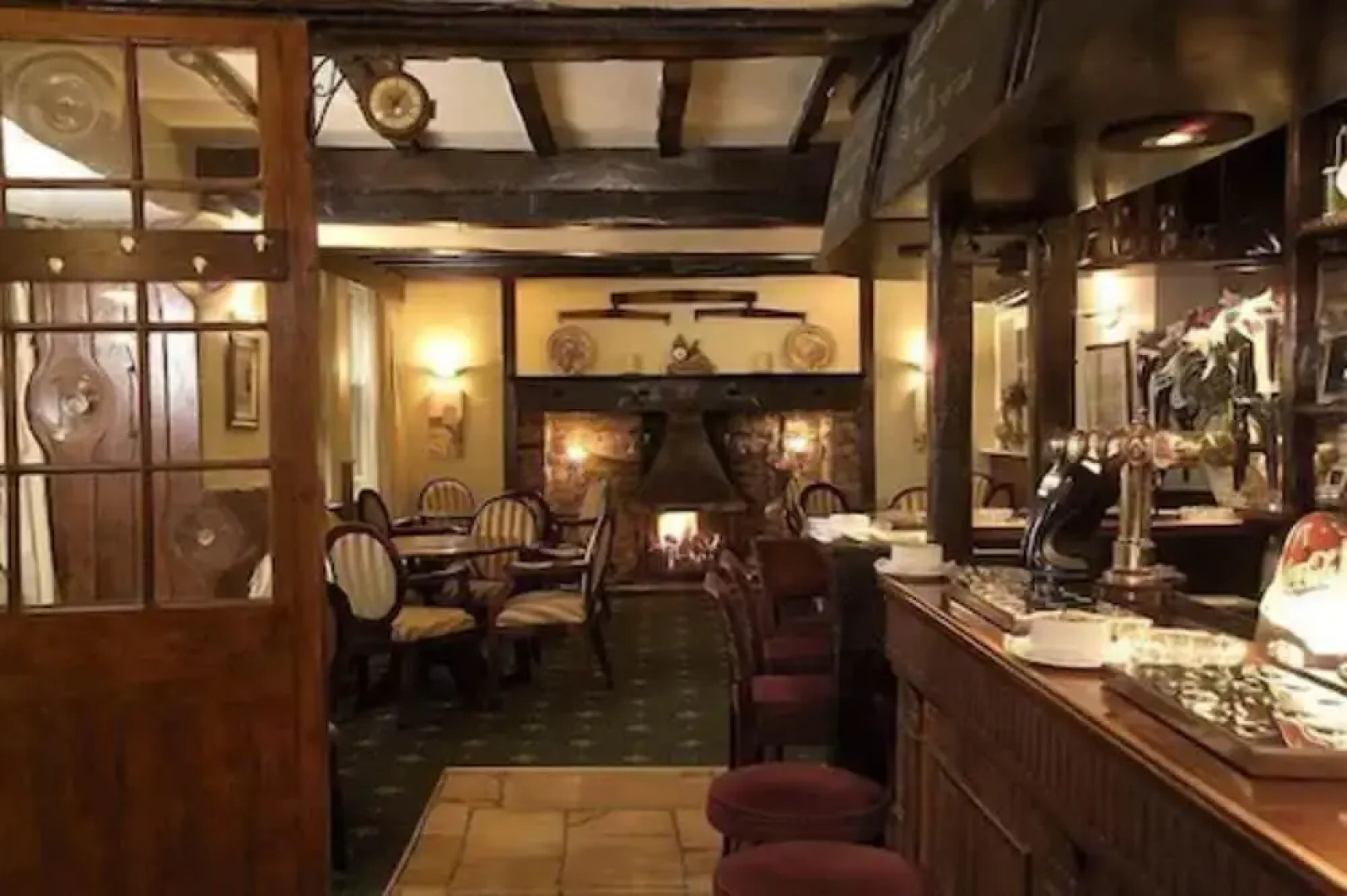 Crown & Cushion Hotel