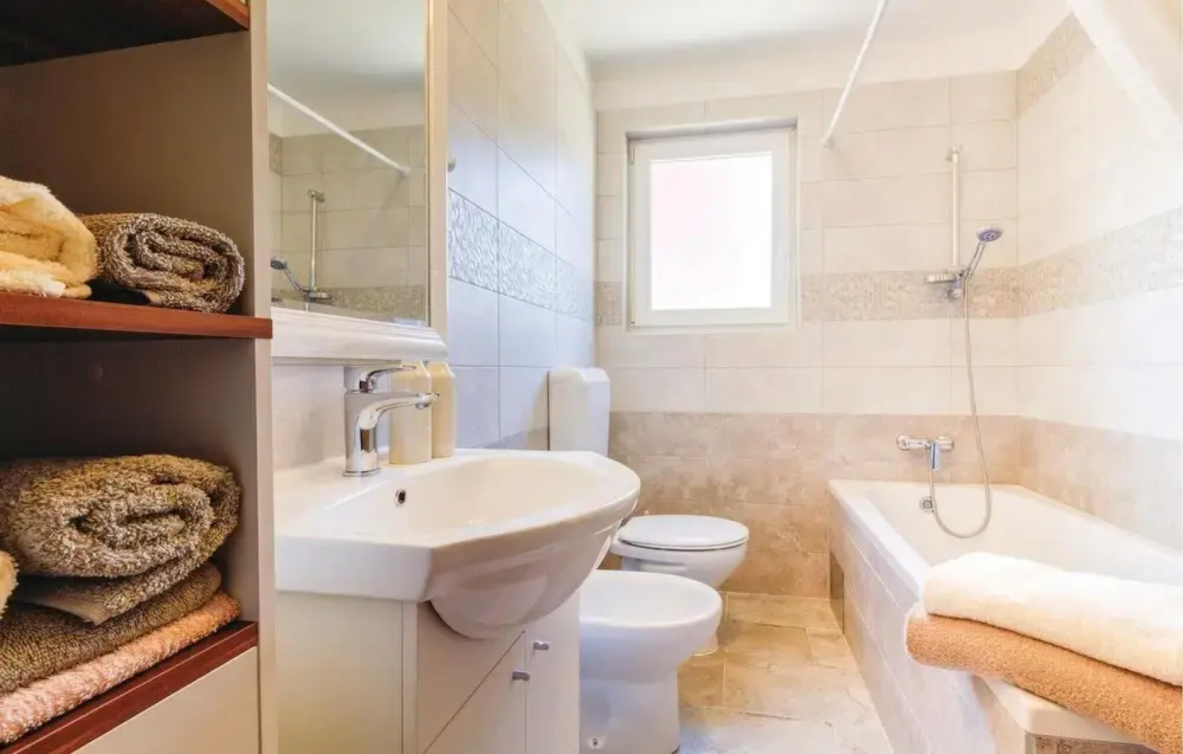 Amazing Home in Valtura With Wifi and 2 Bedrooms