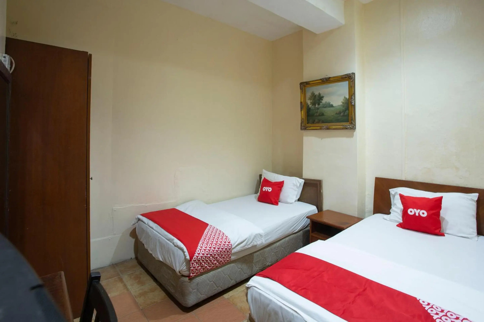 SPOT ON 90137 Casavilla Hotel Pudu