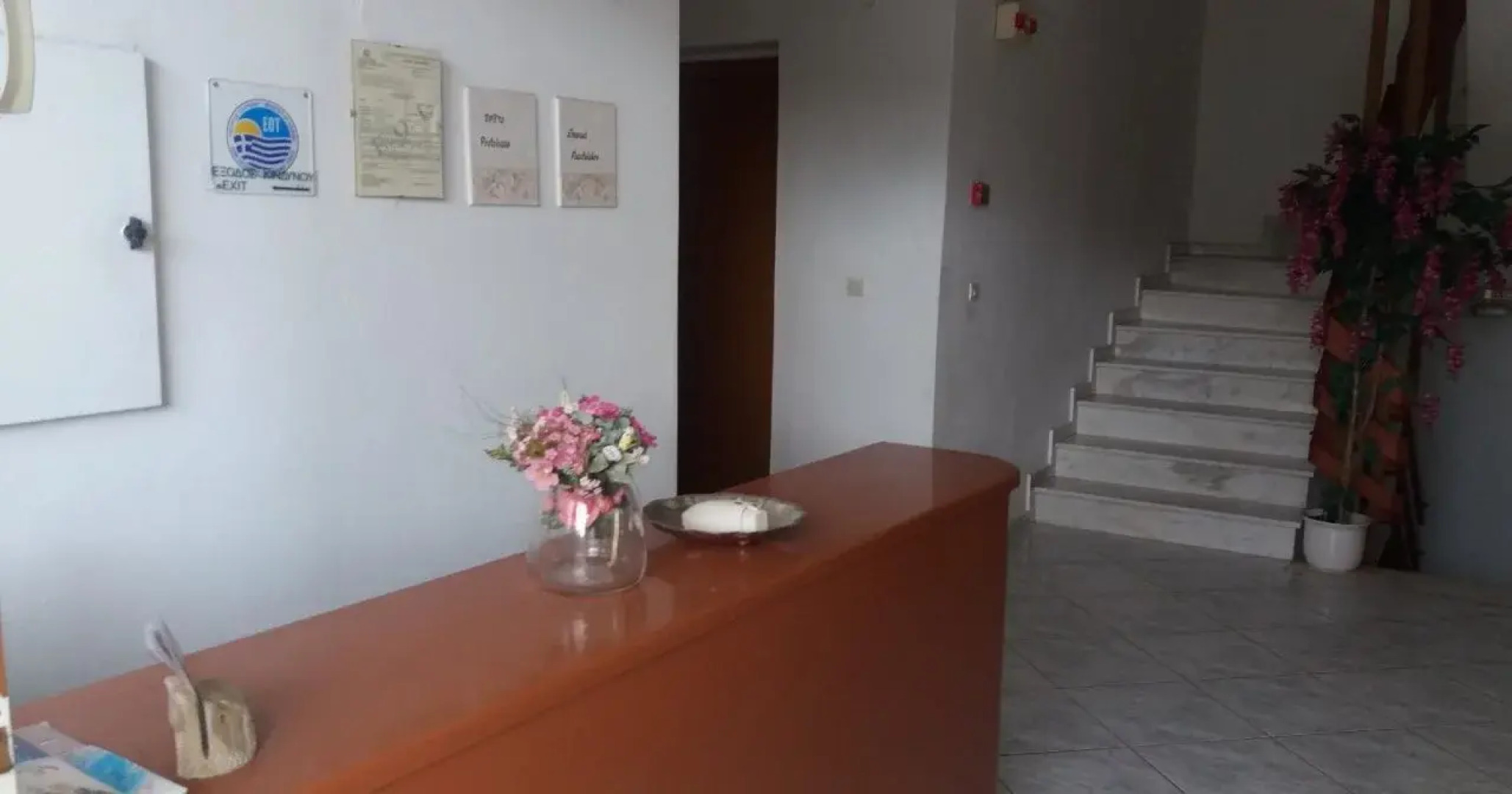 Proto House Apartments