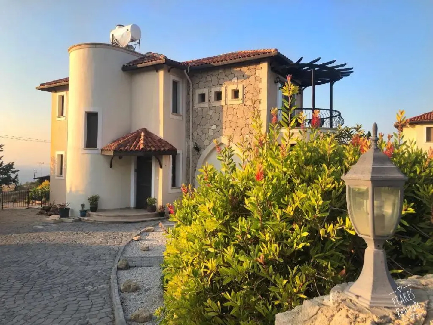 No1 The Lanterns, Peake’s Retreats