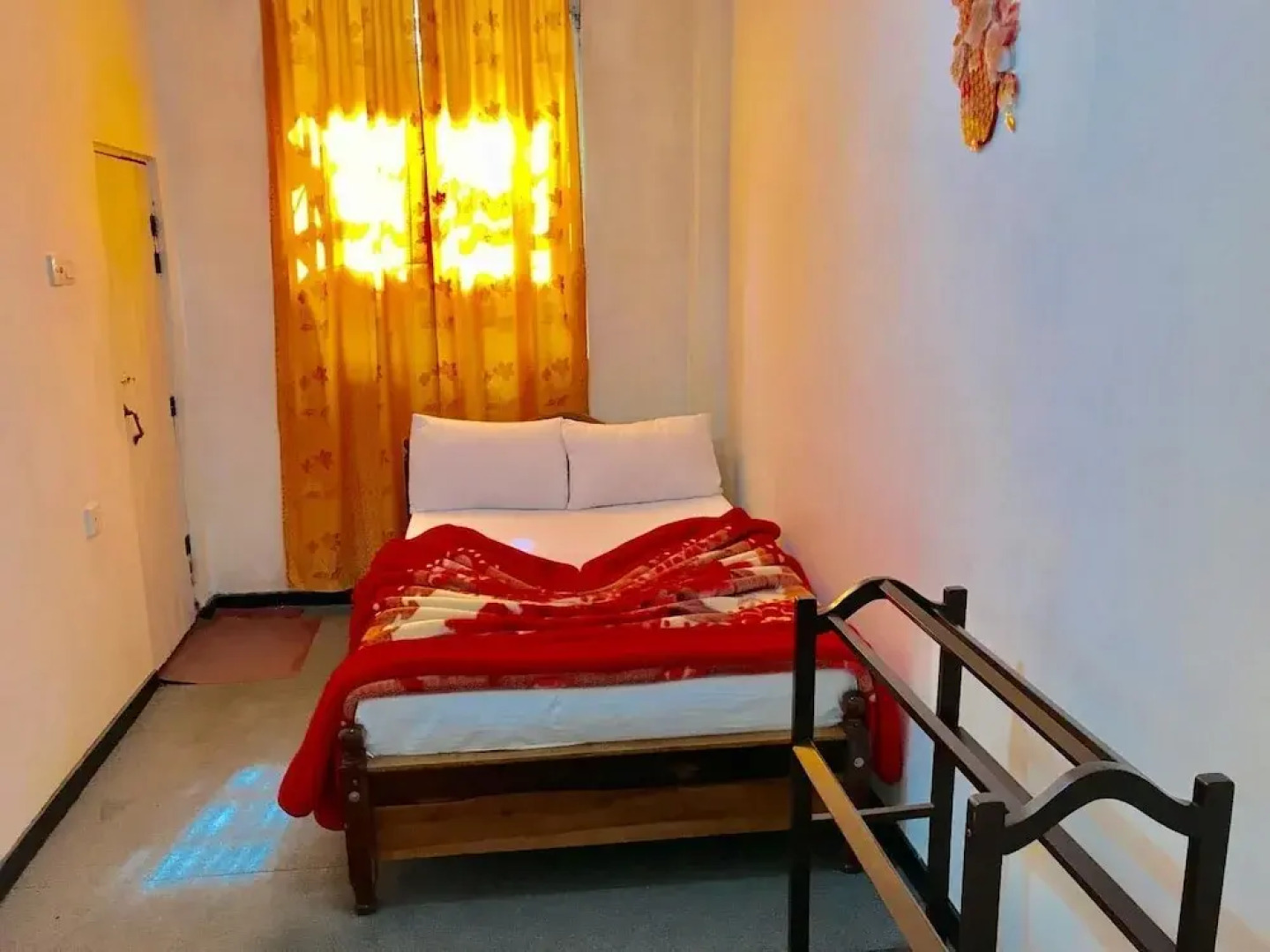 Nuwara Eliya Redrock Guest