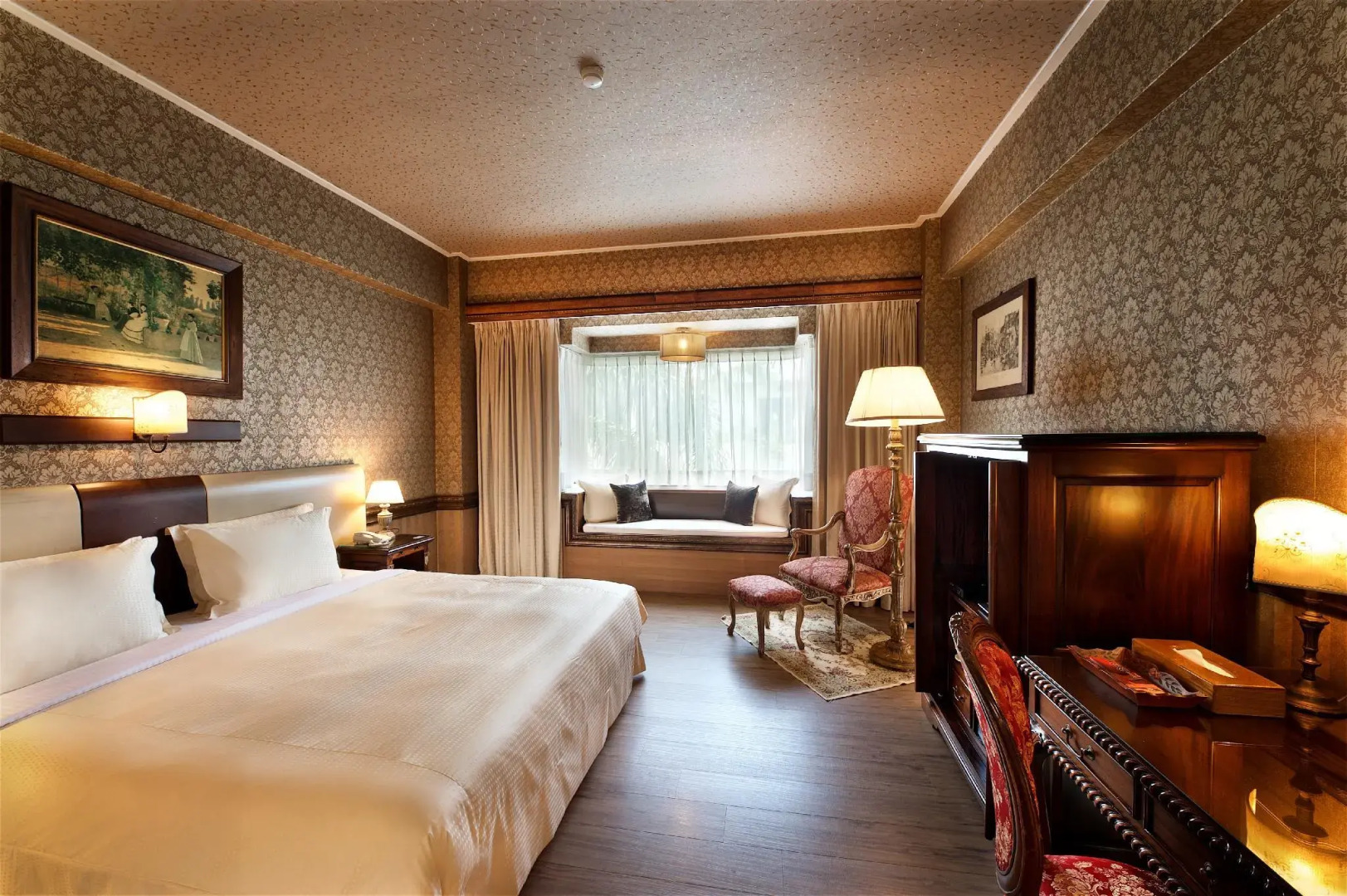 Shangrila Boutique Hotel