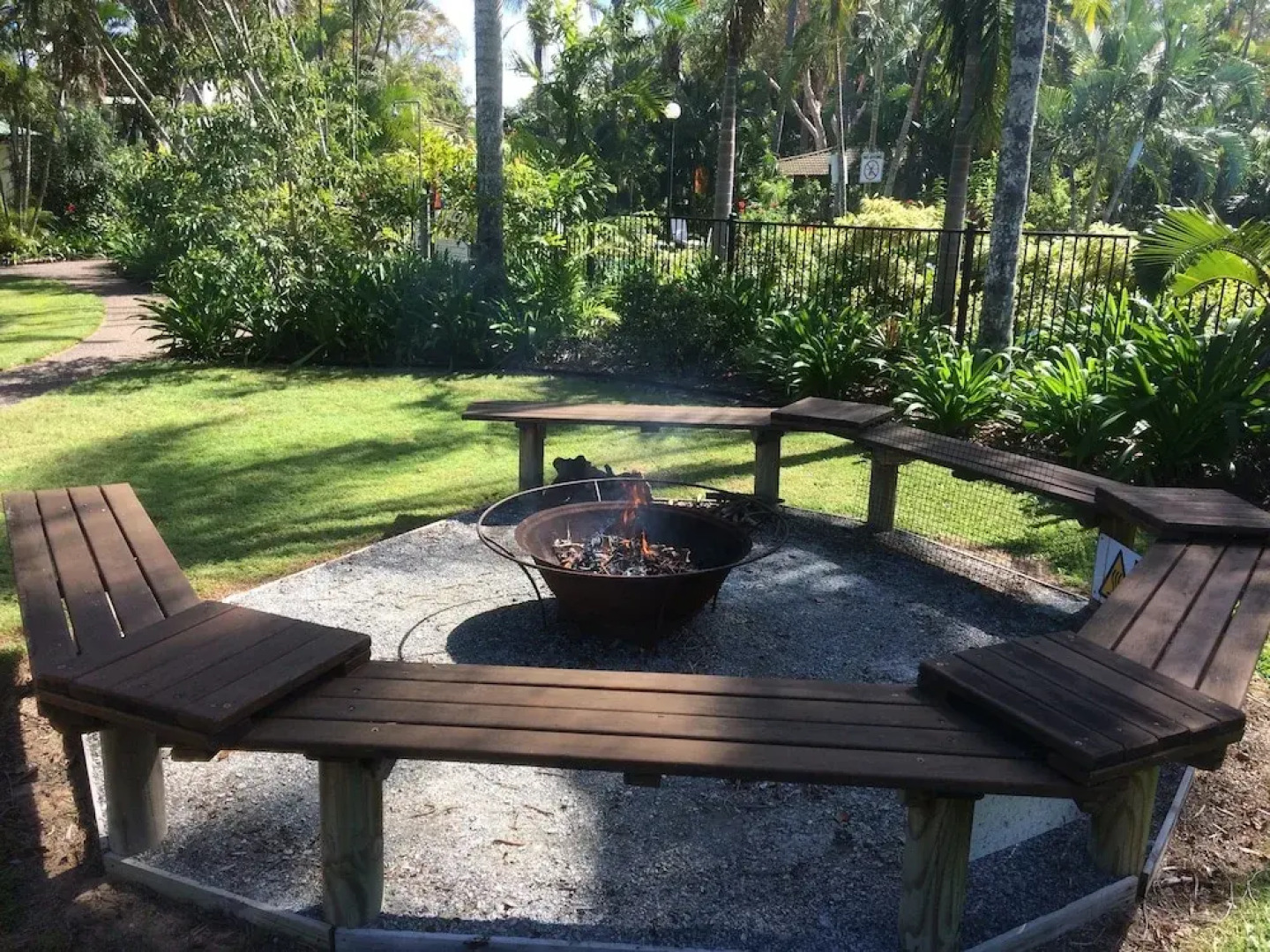 The Shores Holiday Apartments