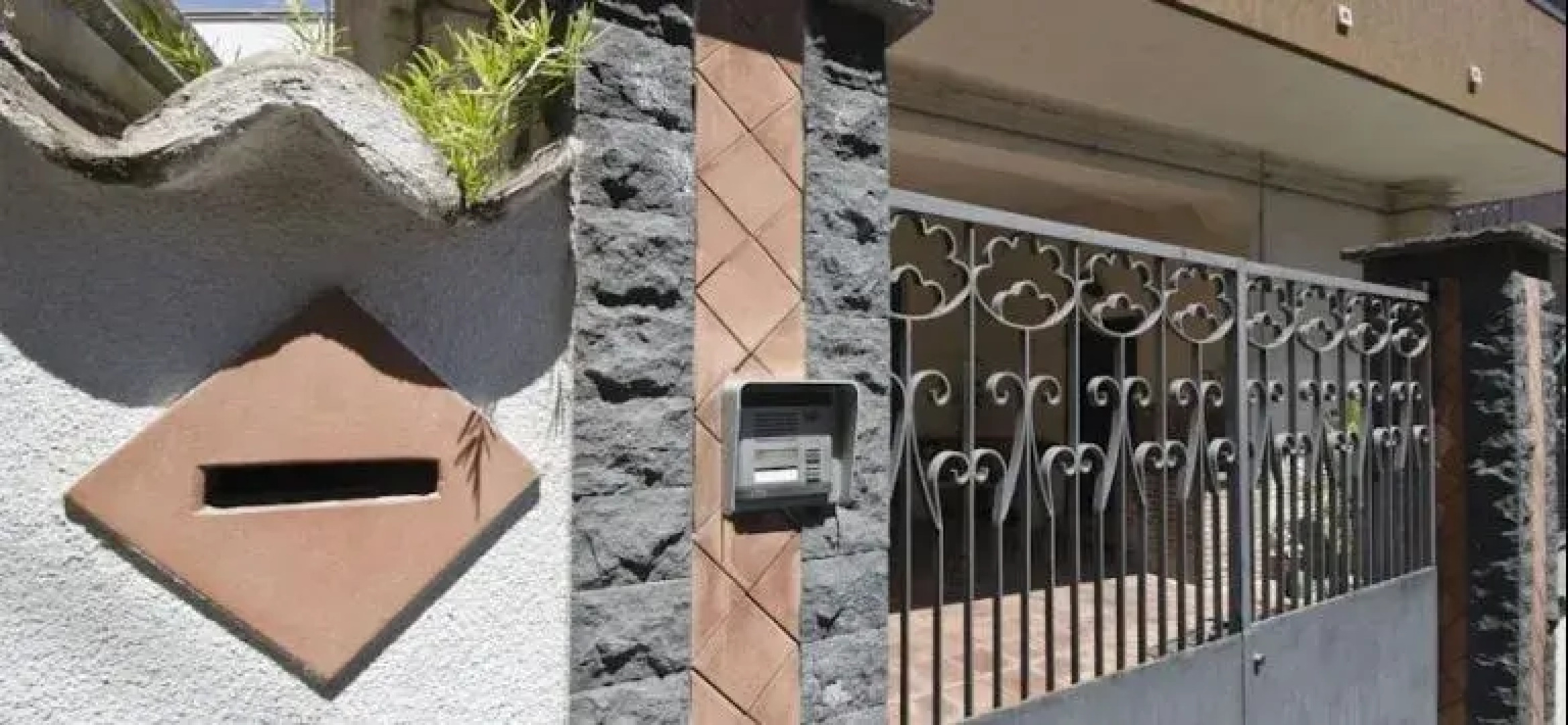 Saint Philippe House