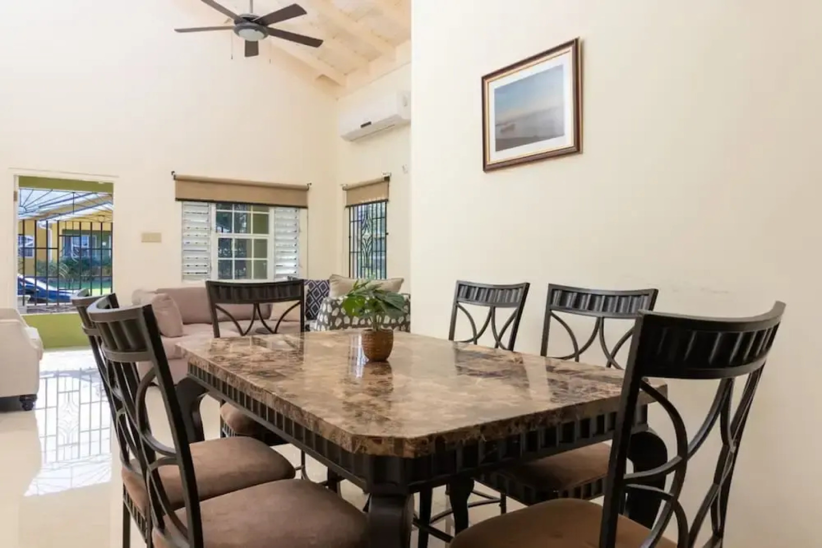 Private Pool Draxhall Gated Gym Tennis Full AC