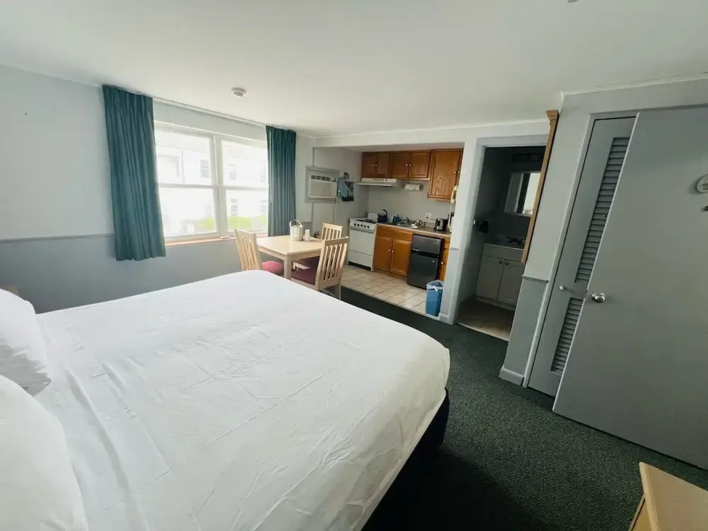 Harbor Landing Resort