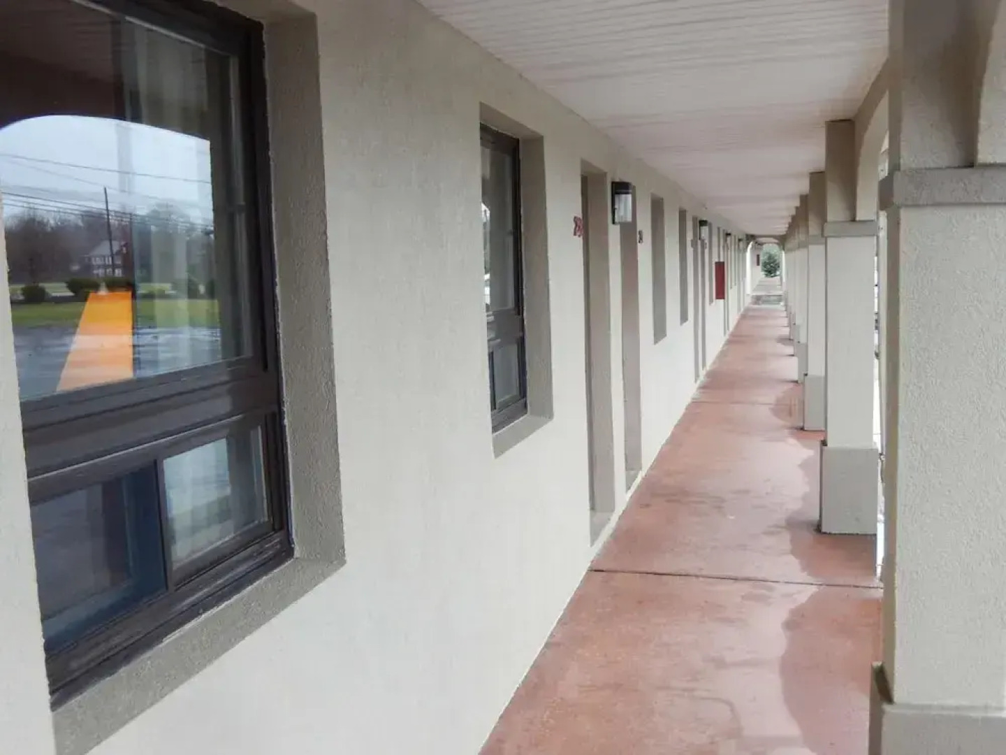 Scottish Inns and Suites - Bordentown