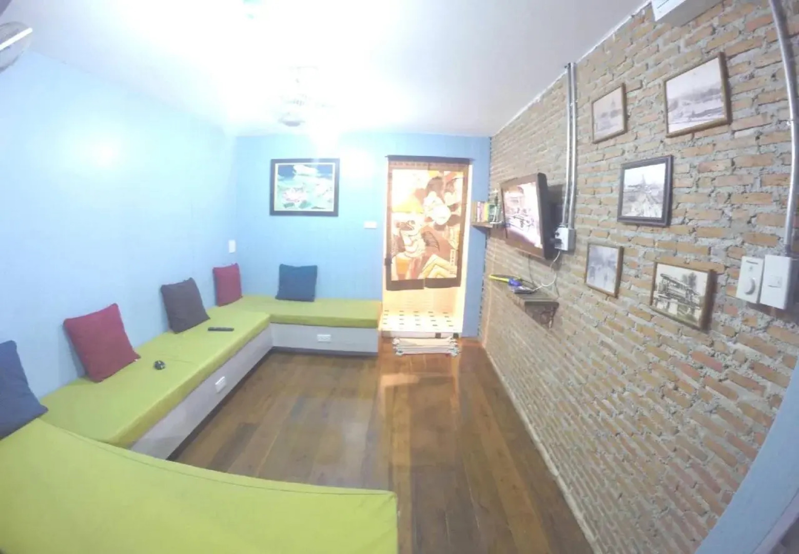 Baan Chanasongkram - Hostel