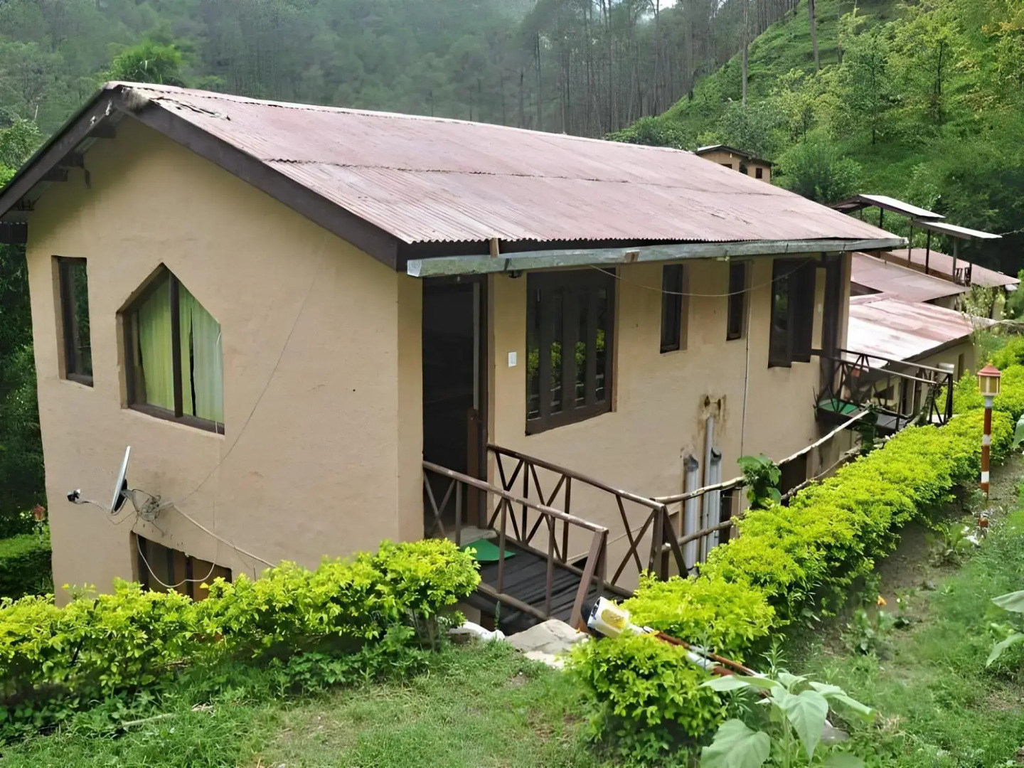 Perfectly Located Resort amidst Majkhali Woods