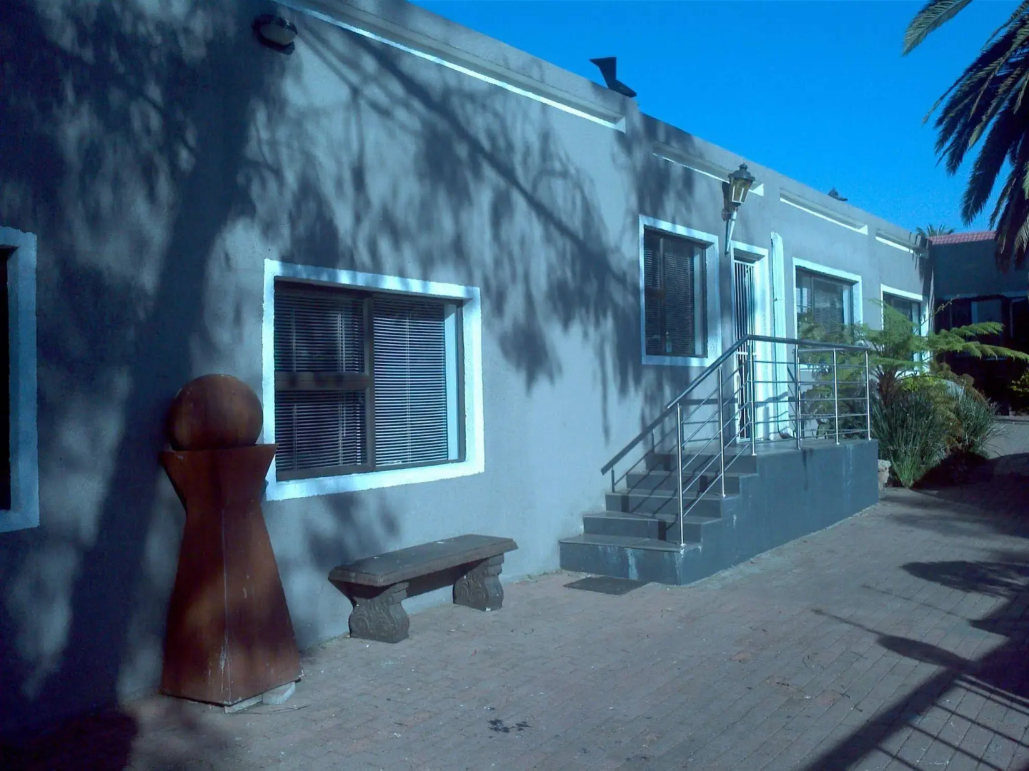 5th Avenue Guest House