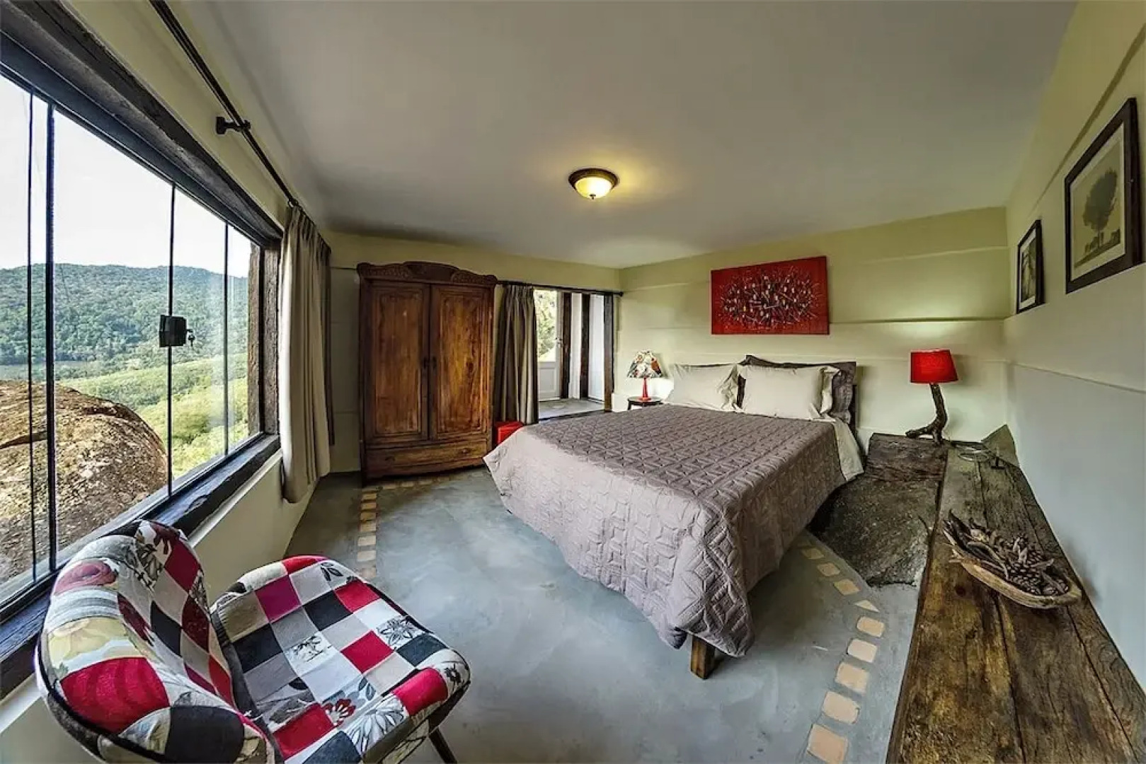 Hospedaria Casa da Pedra