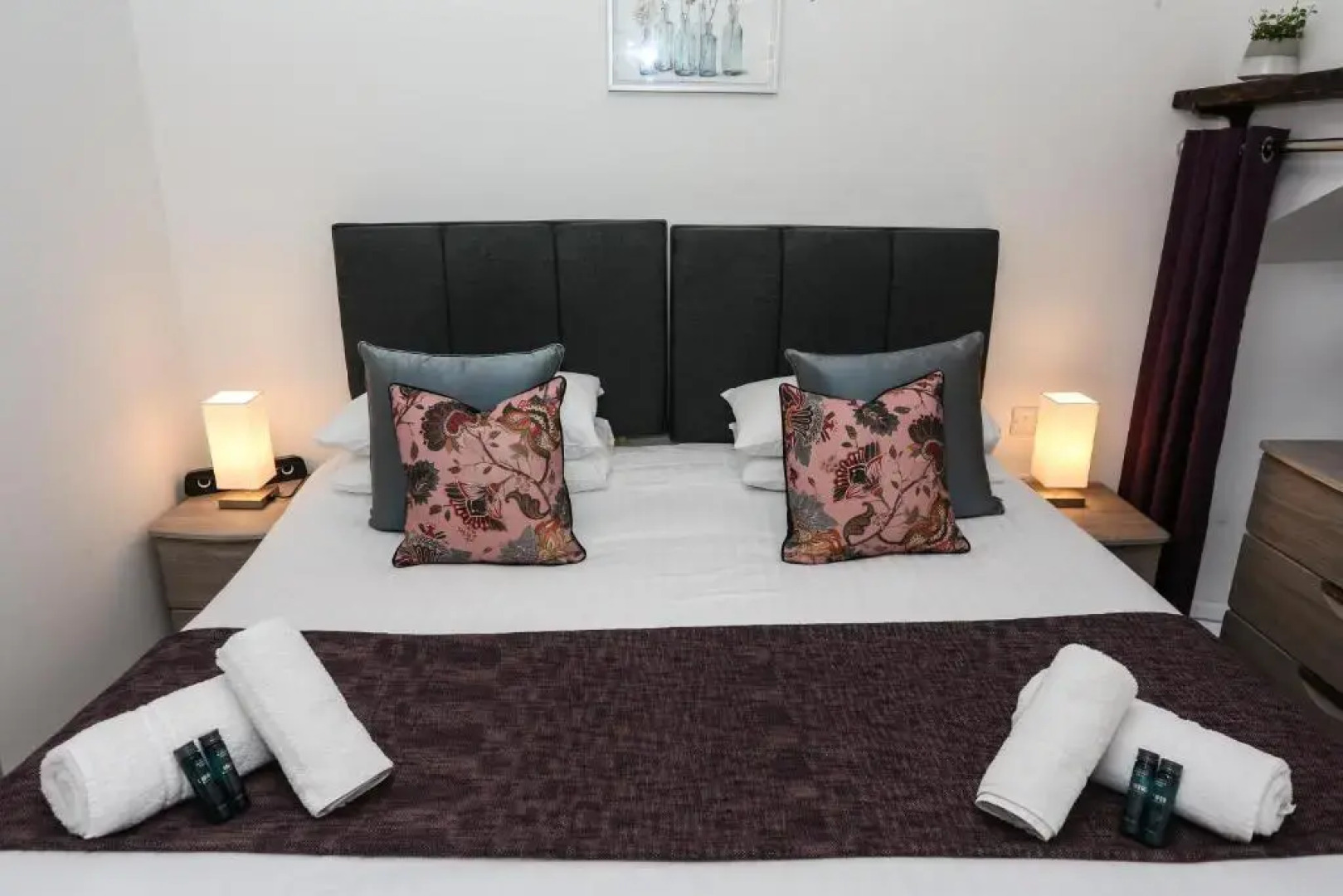 Strawberry Line, Flat 1