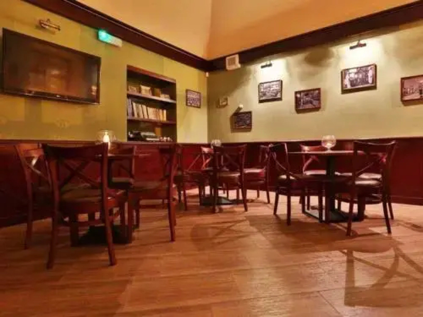 Rynek 6 retro pub & hostel