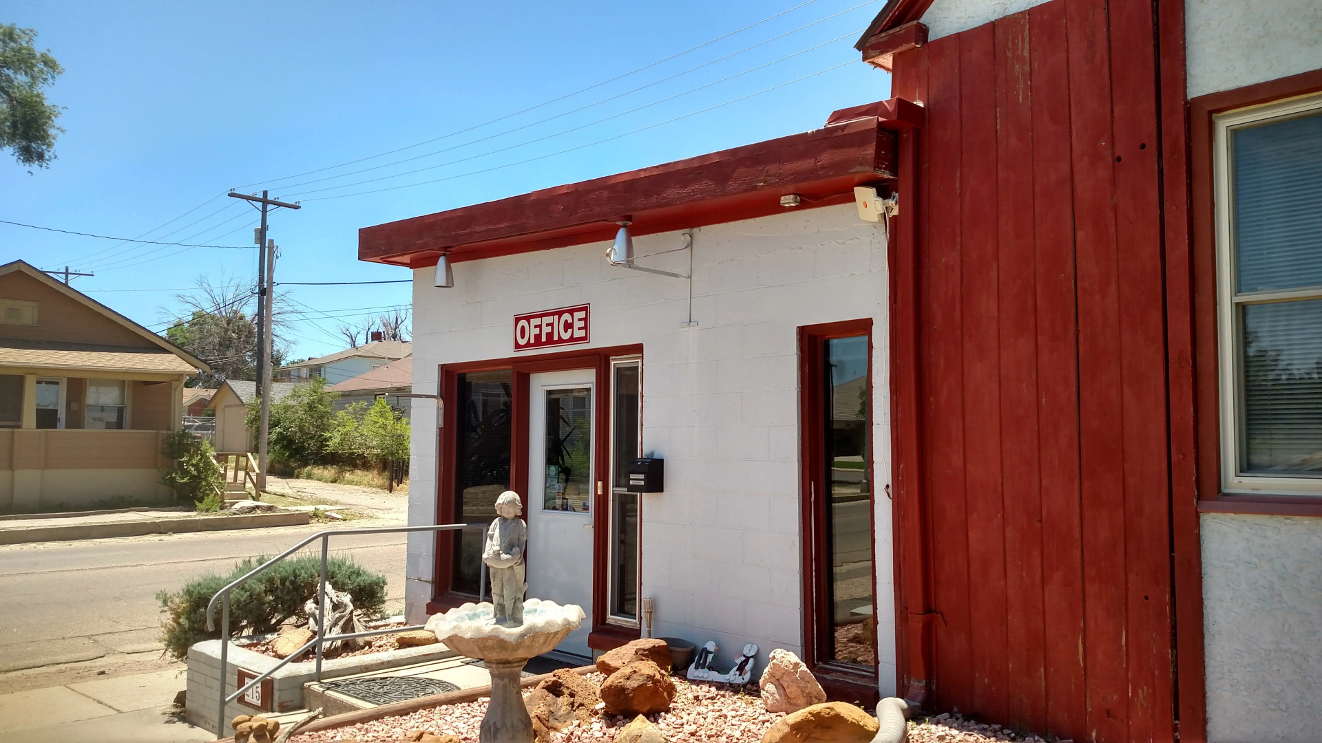 Midtown Inn & Suites