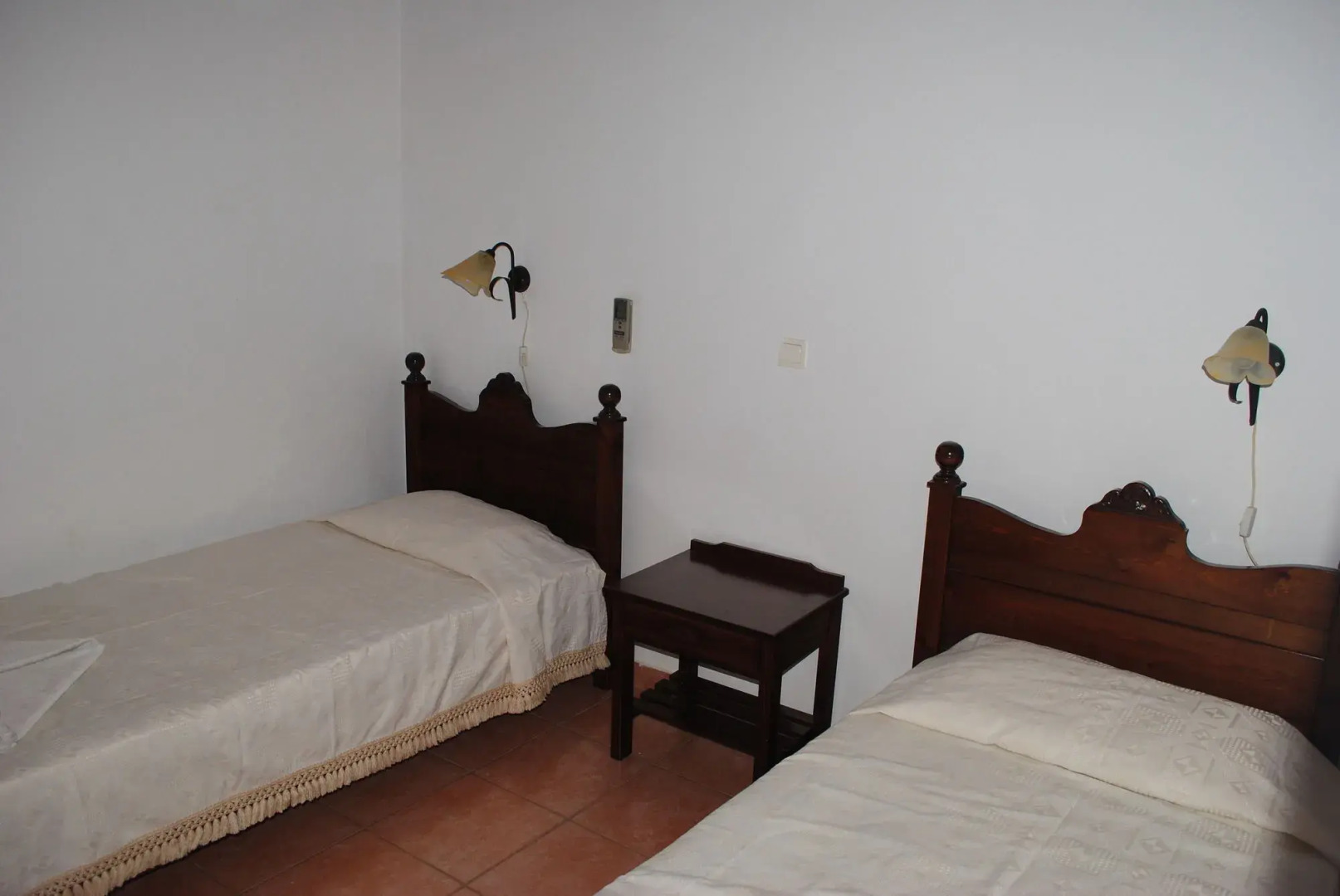 Skandalis Traditional Suites