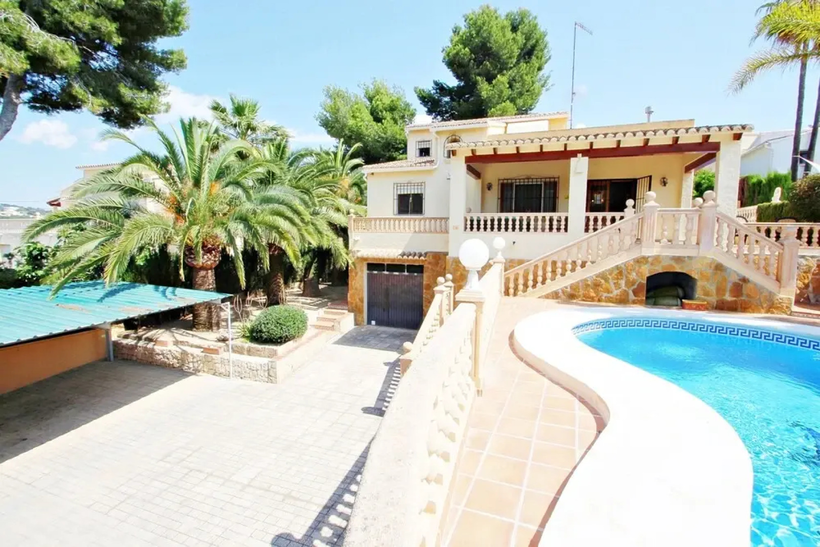 Mar de China - modern, well-equipped villa with private pool in Moraira