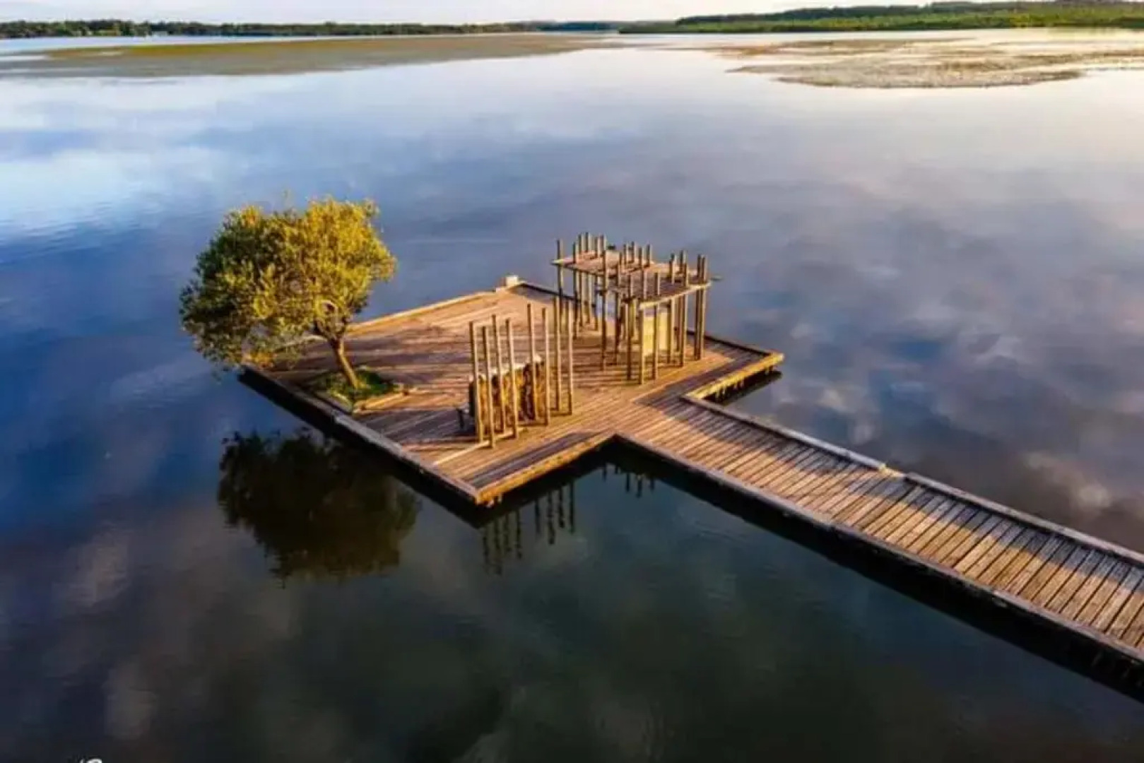 Bright 50 M for 6 with Balcony And Garden