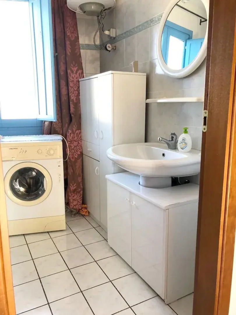 Apartment With 2 Bedrooms In Lotzorai With Furnished Balcony 800 M From The Beach