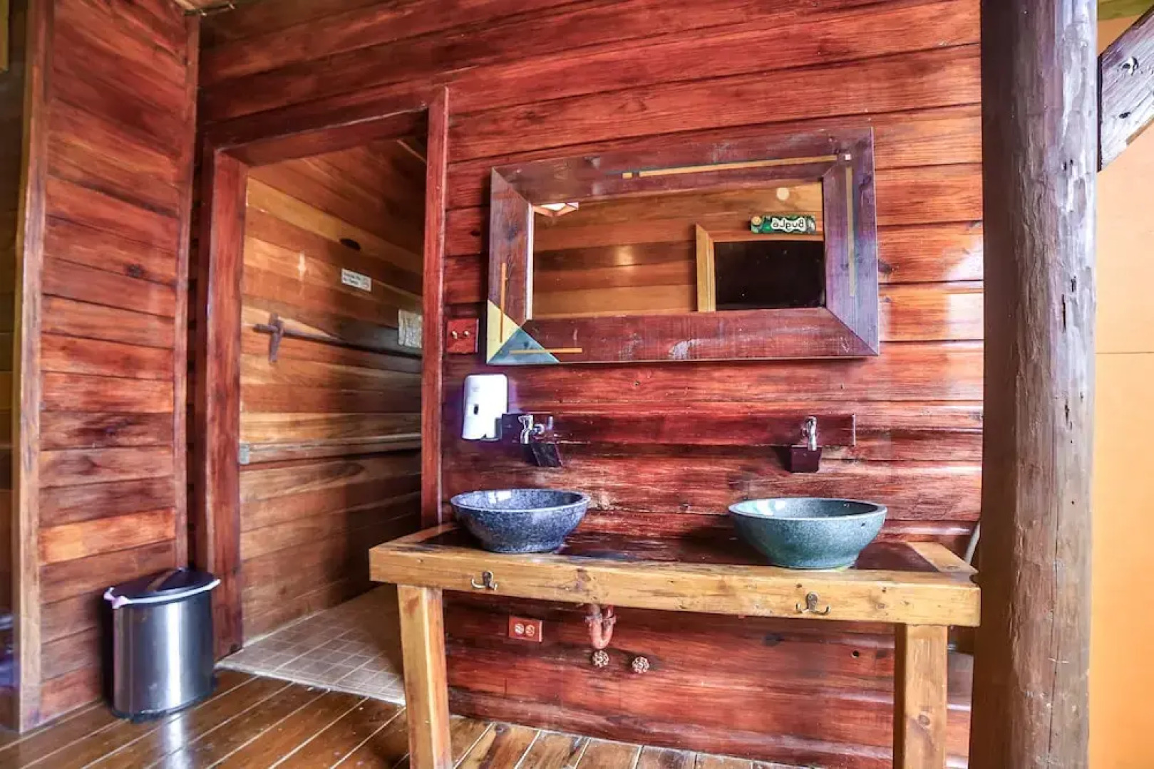 Bambuda Lodge - Hostel