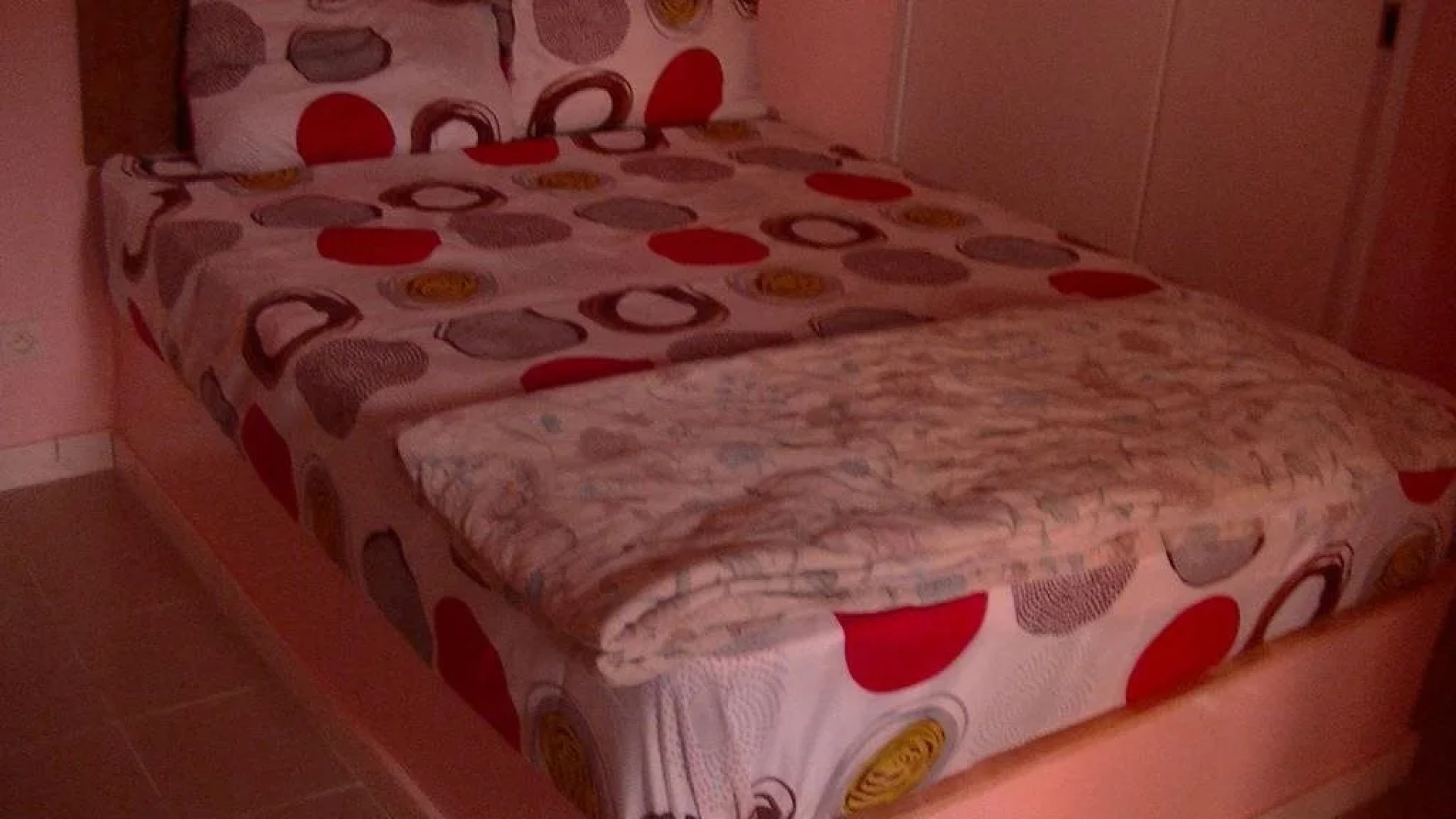 Redface Studios Meublés