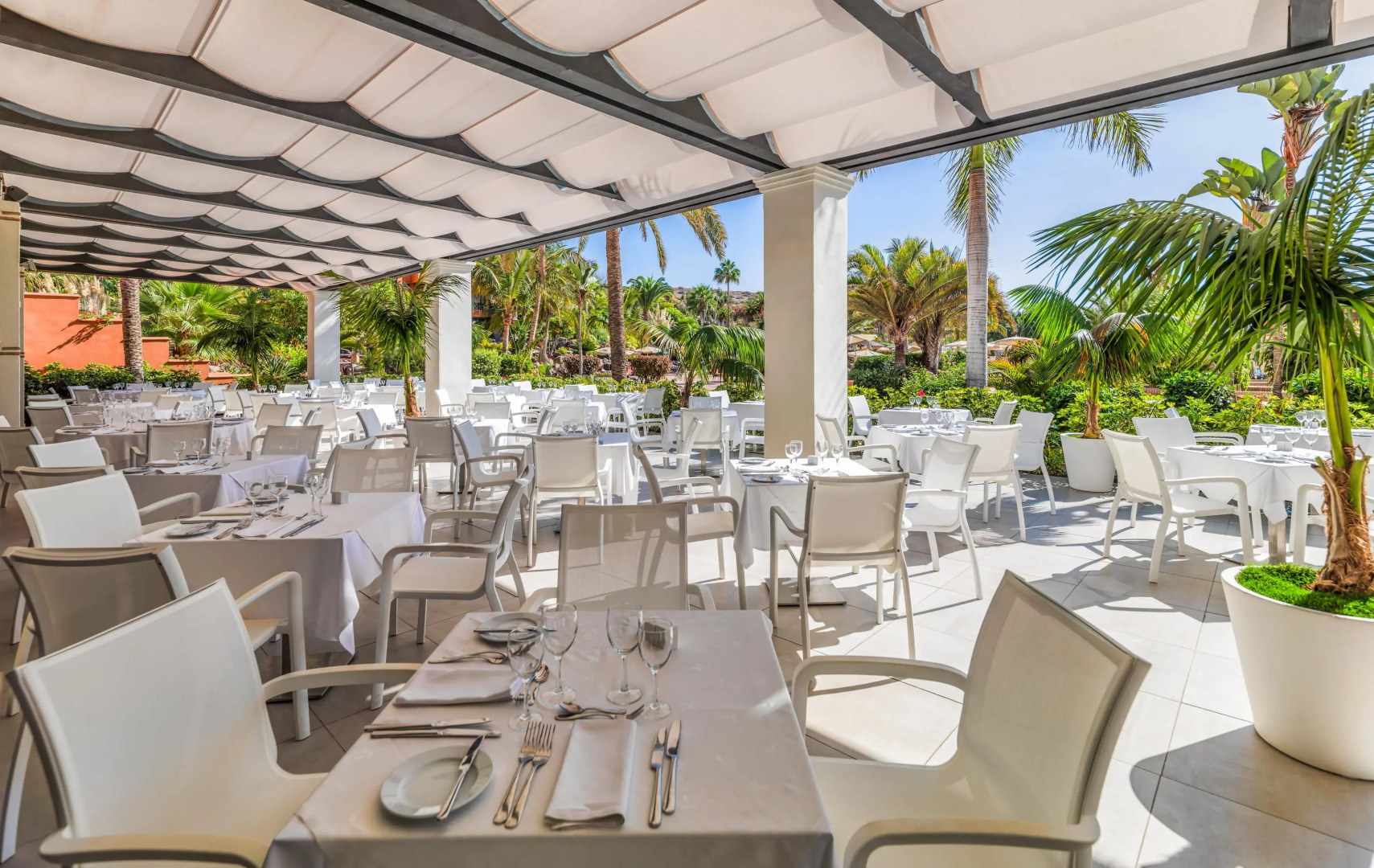 Отель H10 Costa Adeje Palace